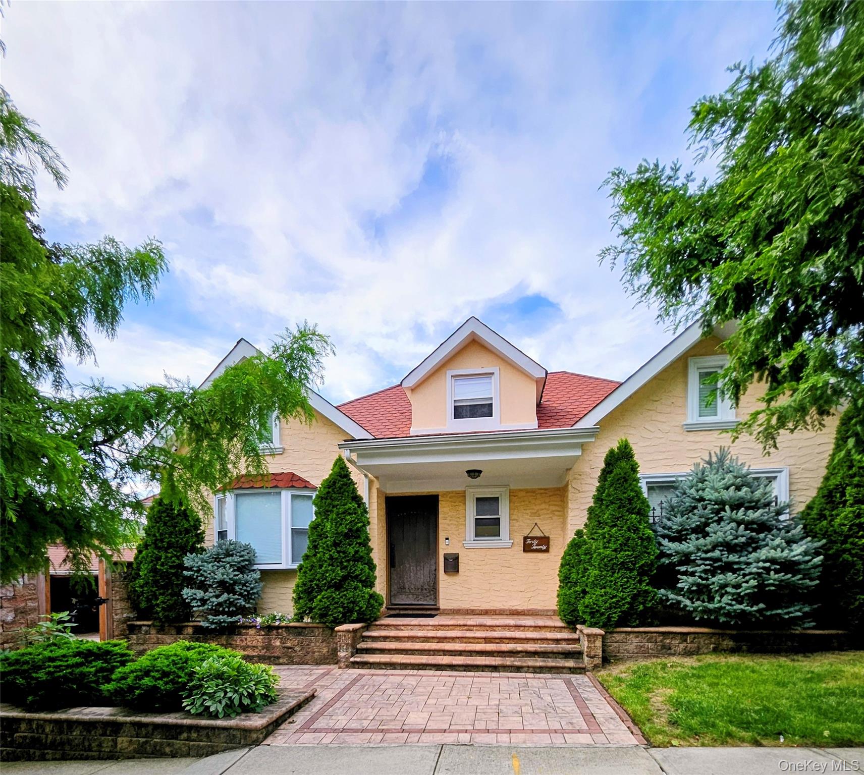 #1 photo, 4020 249th St, クイーンズ区 Little Neck , NY 11363