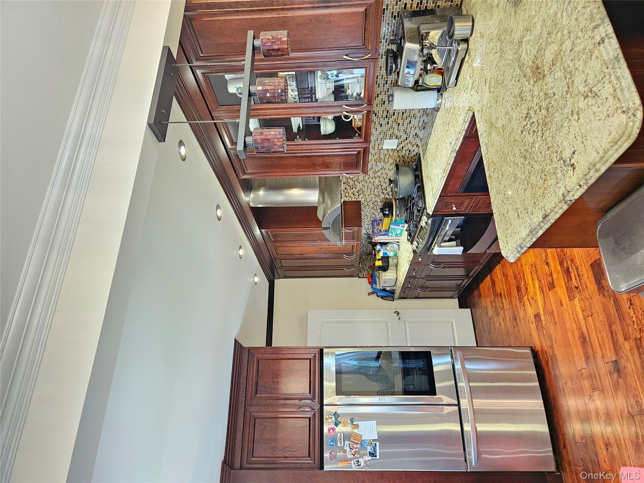 #5 photo, 4020 249th St, クイーンズ区 Little Neck , NY 11363