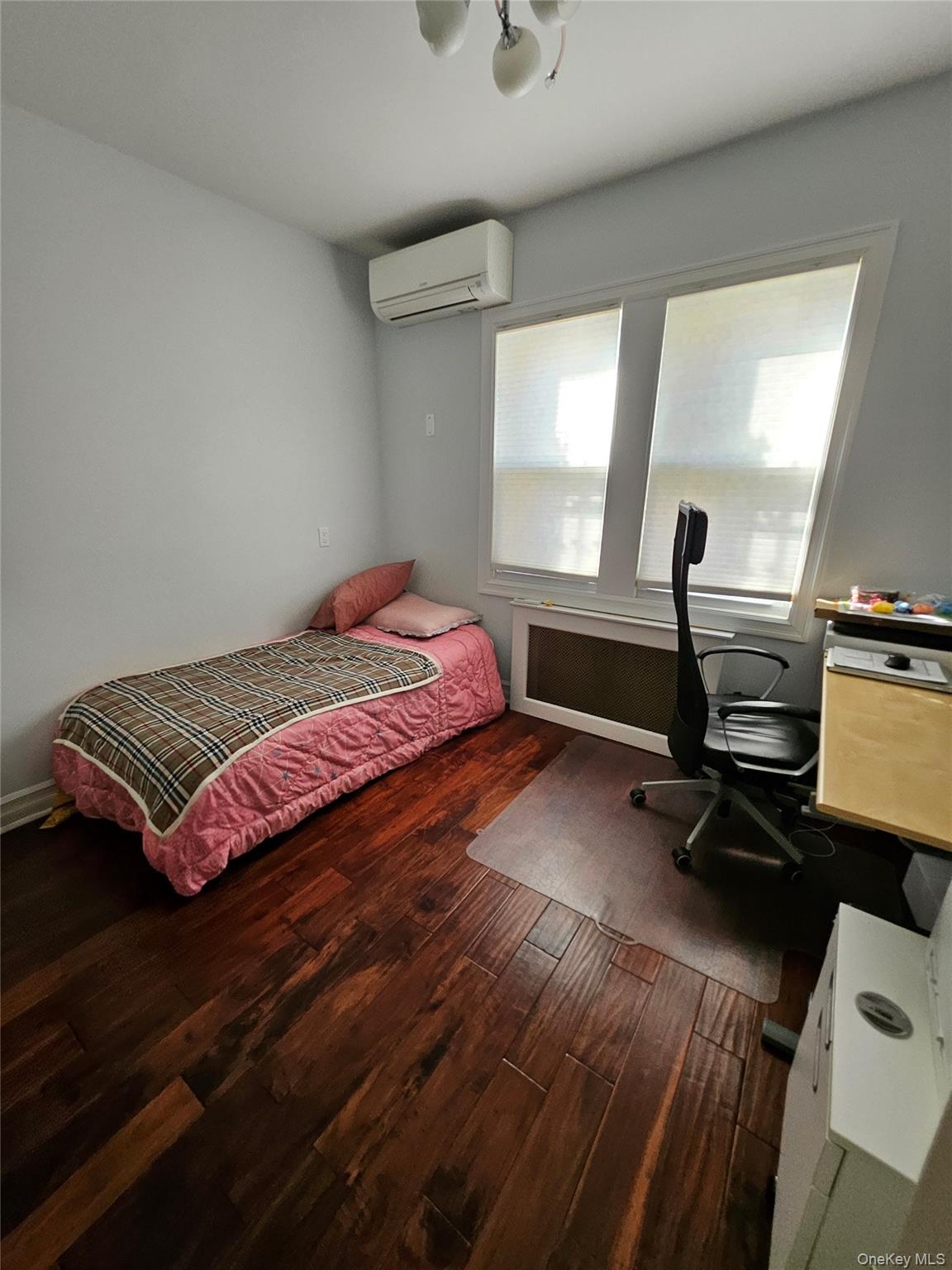 #8 photo, 4020 249th St, クイーンズ区 Little Neck , NY 11363