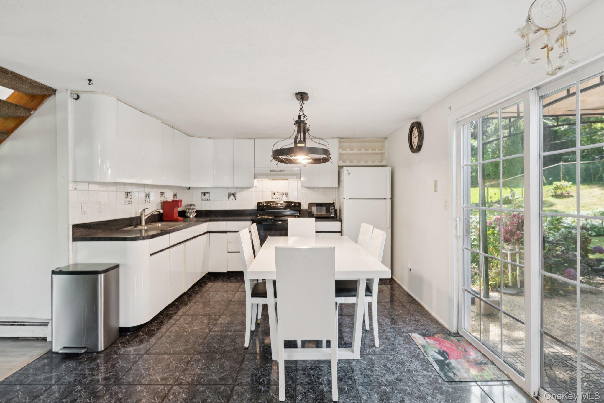 #11 photo, 12 Clarkson Drive, サフォーク郡 Farmingville , NY 11738