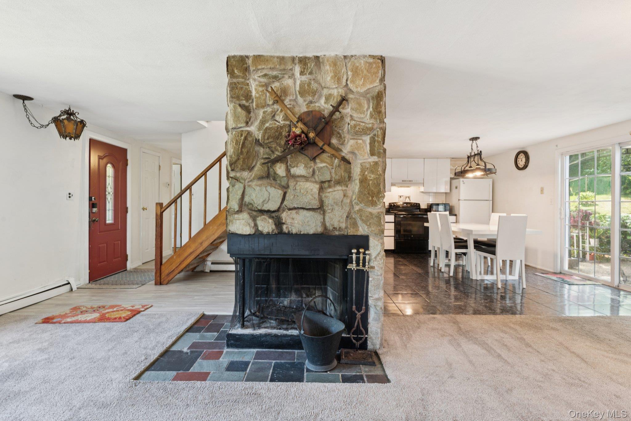 #4 photo, 12 Clarkson Drive, サフォーク郡 Farmingville , NY 11738