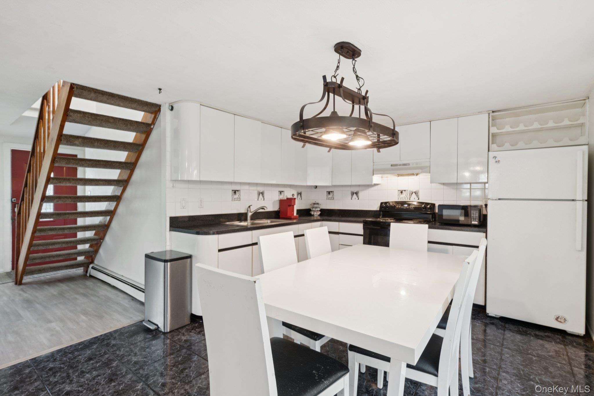 #9 photo, 12 Clarkson Drive, サフォーク郡 Farmingville , NY 11738