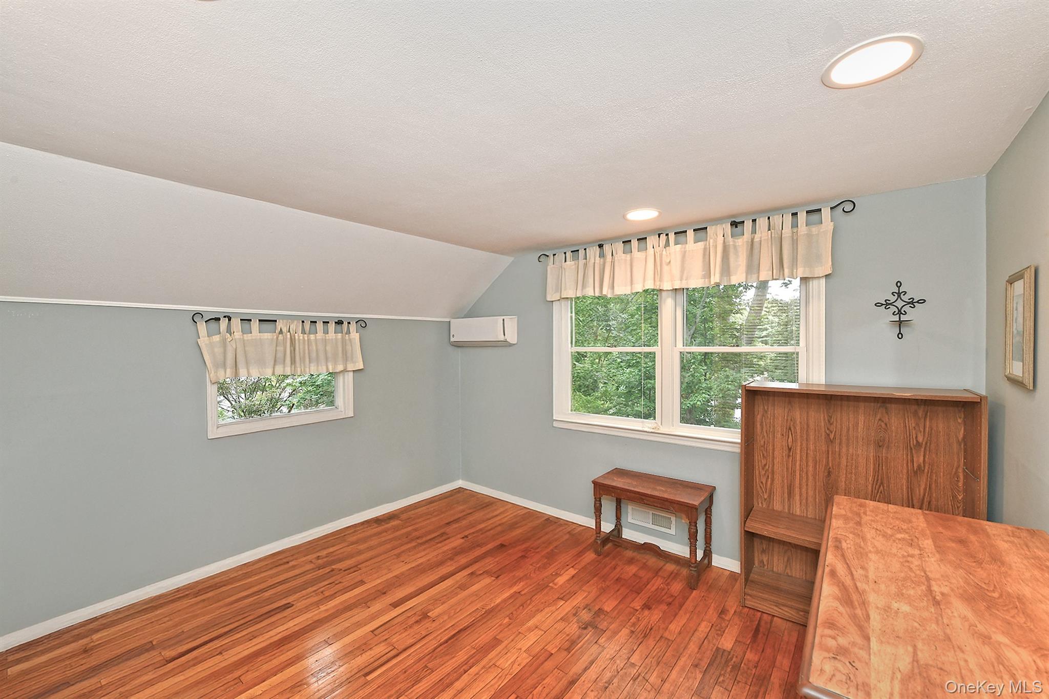 #20 photo, 30 Tappen Drive, サフォーク郡 Melville , NY 11747