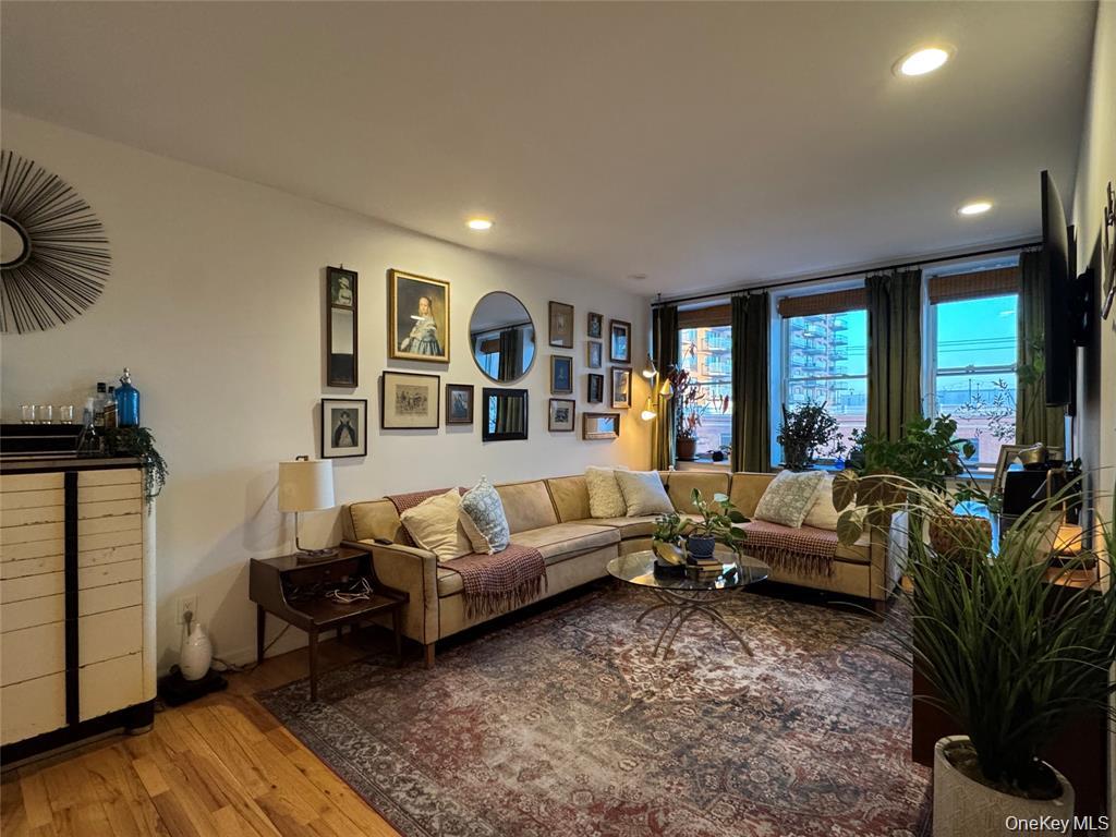 #15 photo, 25 W Broadway, ナッソー郡 Long Beach , NY 11561