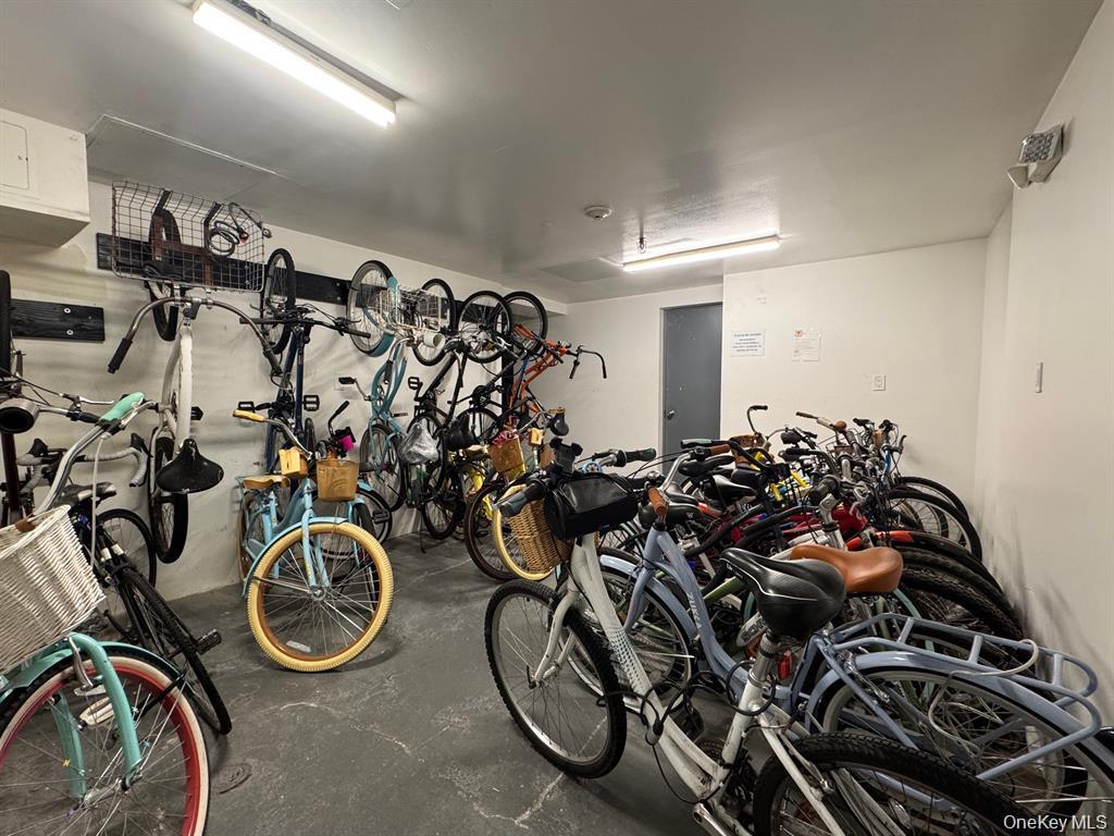 #17 photo, 25 W Broadway, ナッソー郡 Long Beach , NY 11561