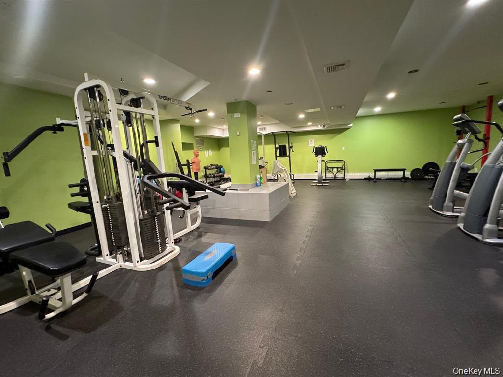 #19 photo, 25 W Broadway, ナッソー郡 Long Beach , NY 11561