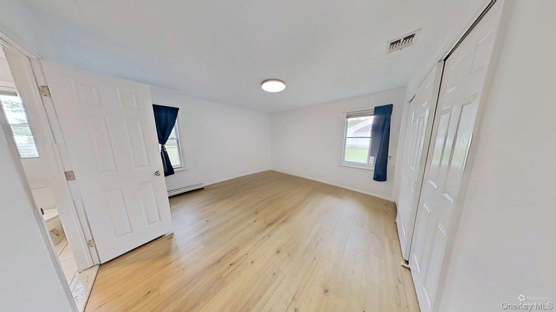 #16 photo, 84 Crystal Drive, サフォーク郡 Aquebogue , NY 11931