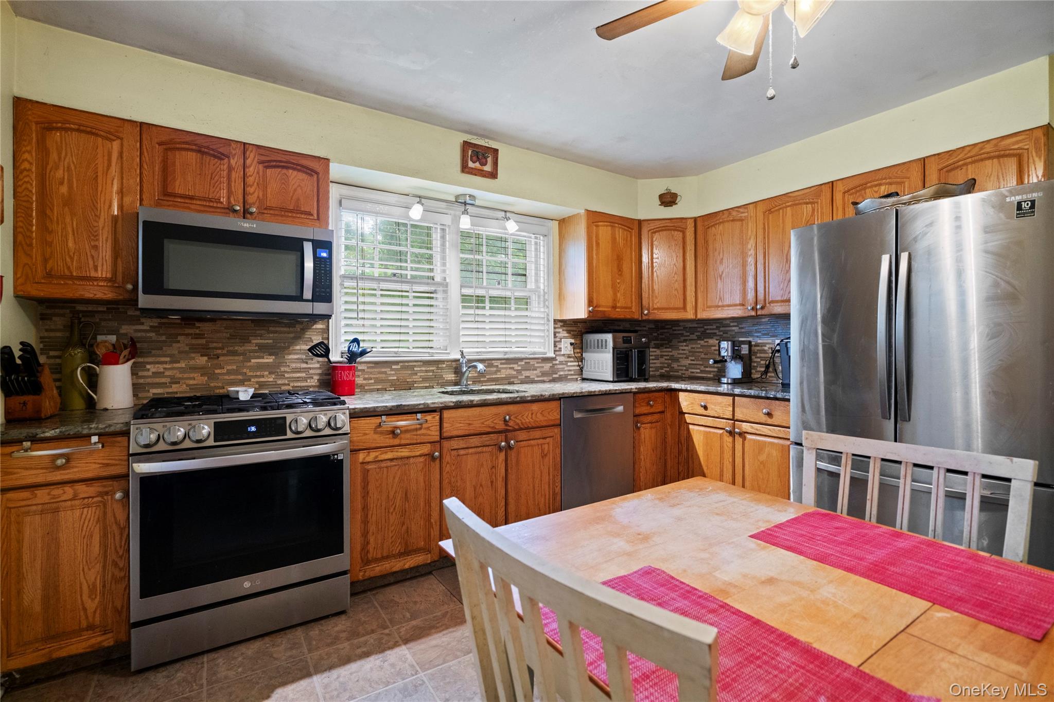 #10 photo, 25 Hillside Avenue, Woodbury , NY 11797