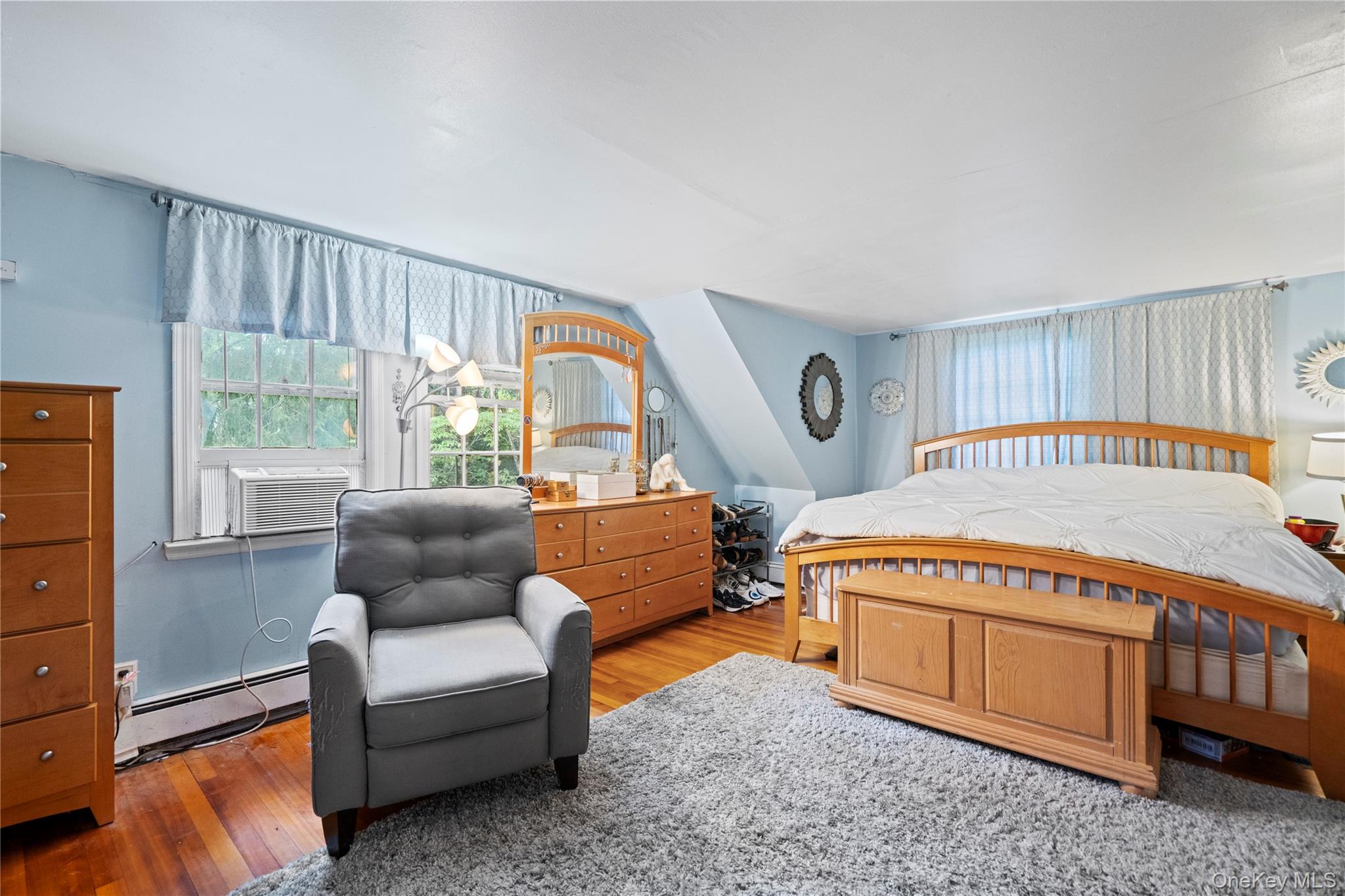 #14 photo, 25 Hillside Avenue, Woodbury , NY 11797