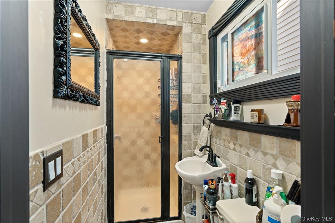 #3 photo, 755 Logan Avenue, ブロンクス区 Bronx , NY 10465