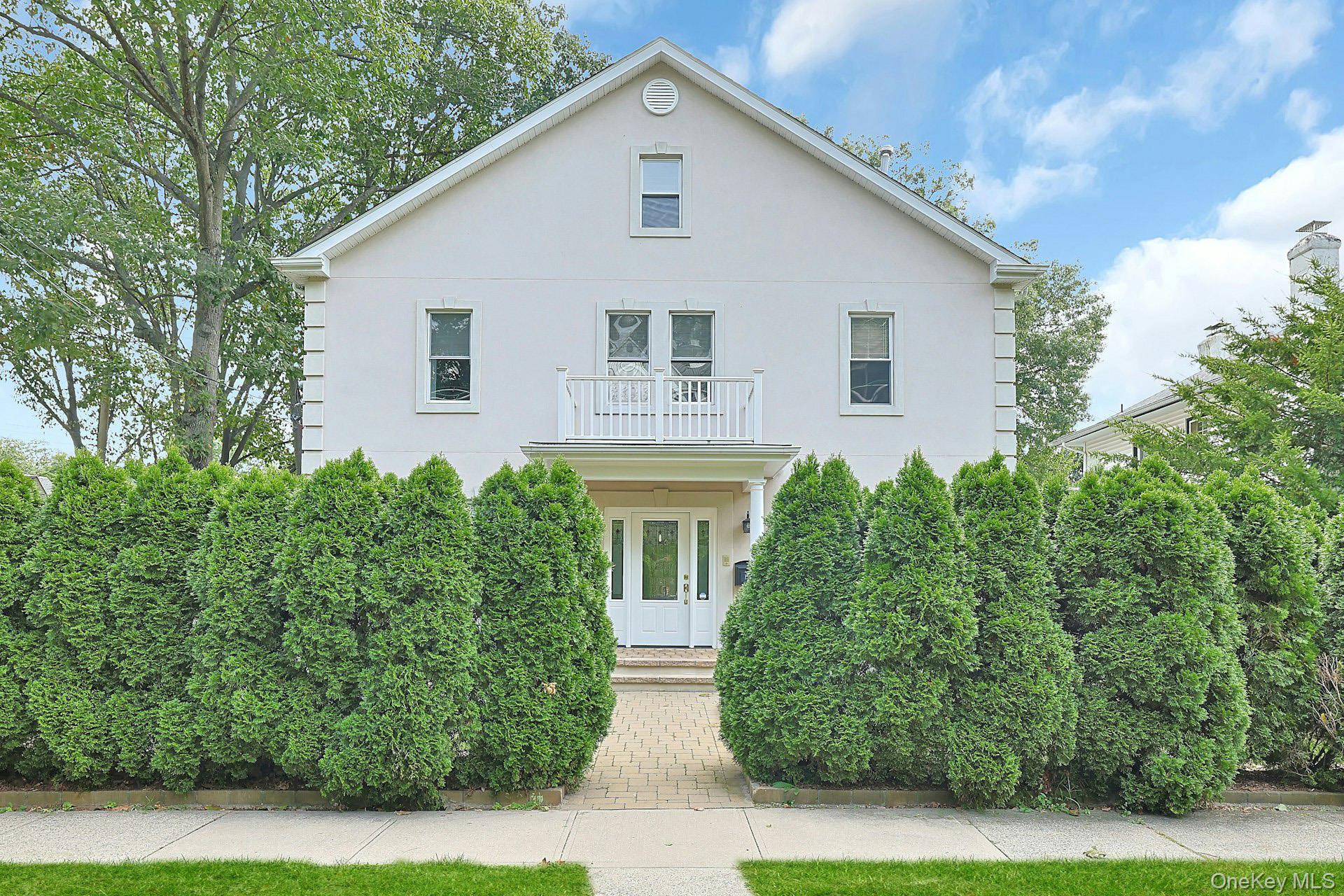 #1 photo, 150 Parkview Avenue, Bronxville , NY 10708