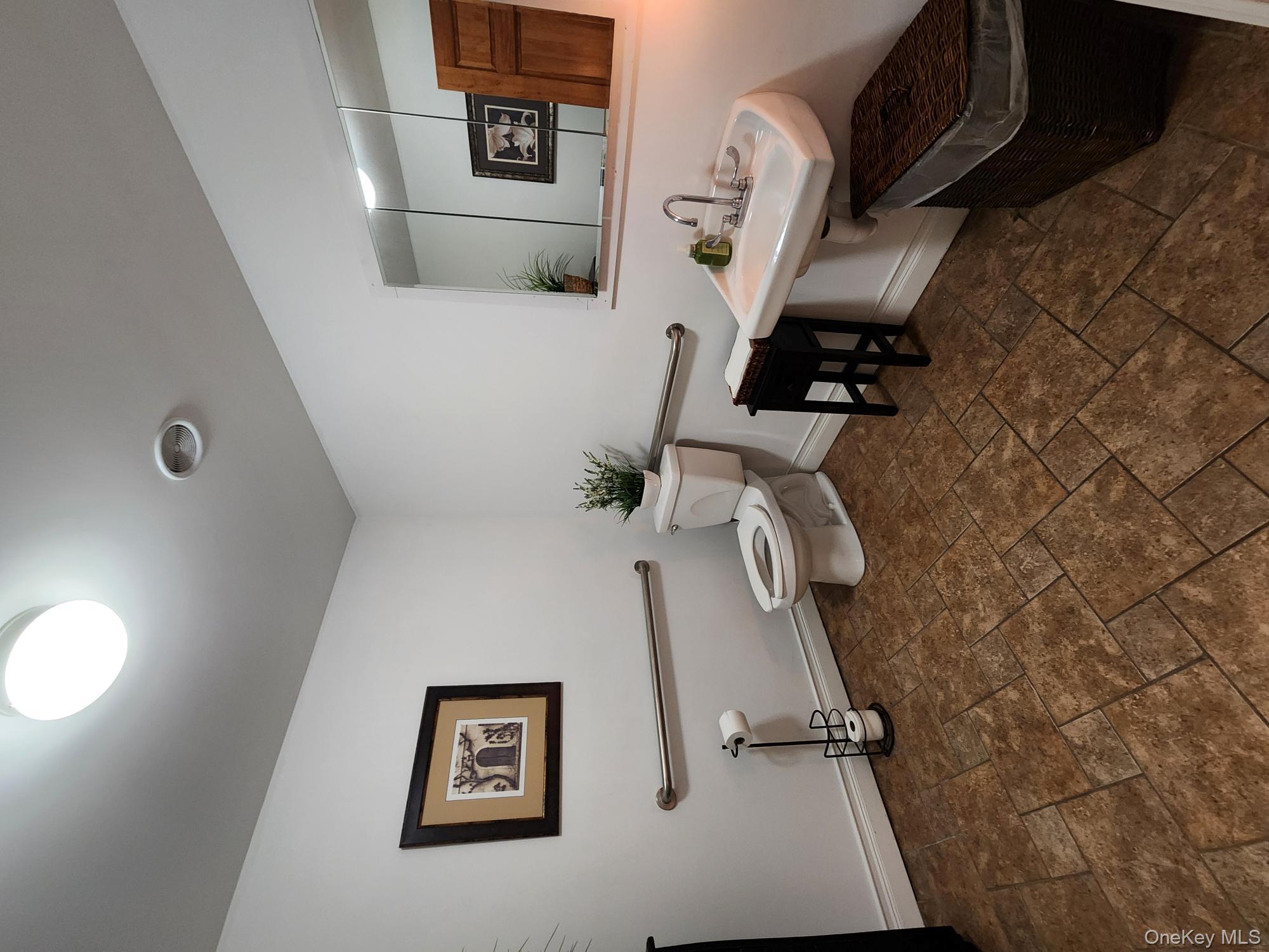 #11 photo, 13 S Hamilton, Poughkeepsie , NY 12601