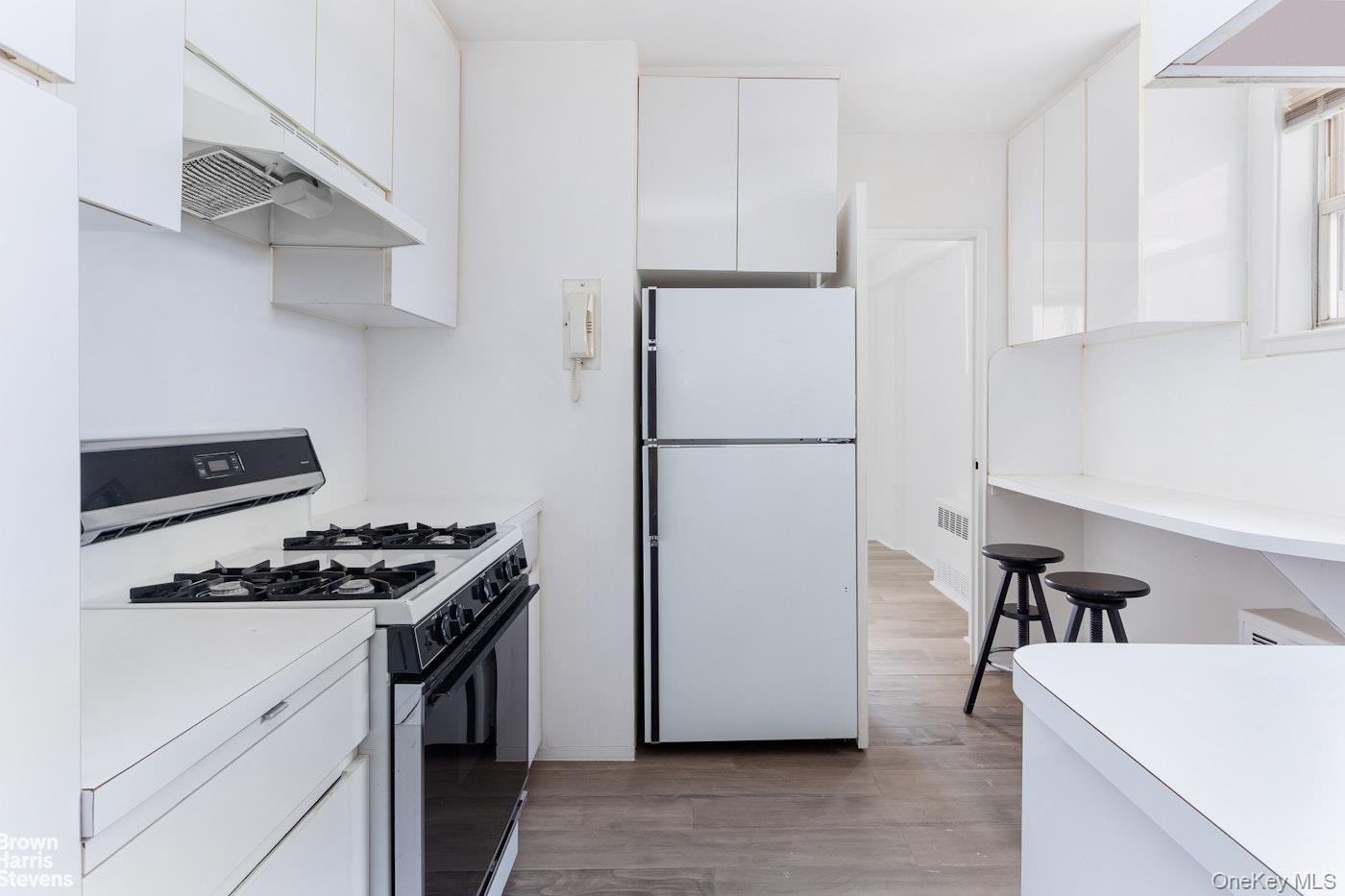 #6 photo, 5700 Arlington Avenue, ブロンクス区 Bronx , NY 10471