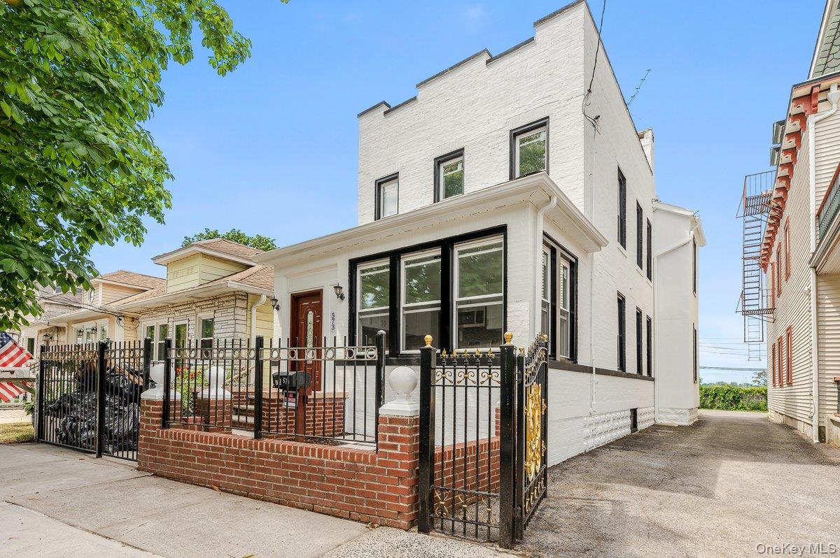 #1 photo, 573 Minnieford Avenue, ブロンクス区 Bronx , NY 10464