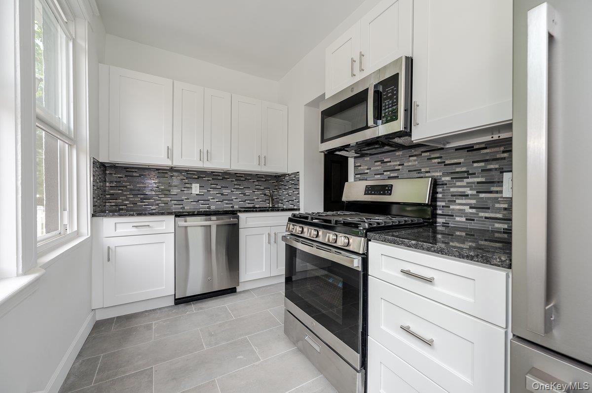 #2 photo, 573 Minnieford Avenue, ブロンクス区 Bronx , NY 10464