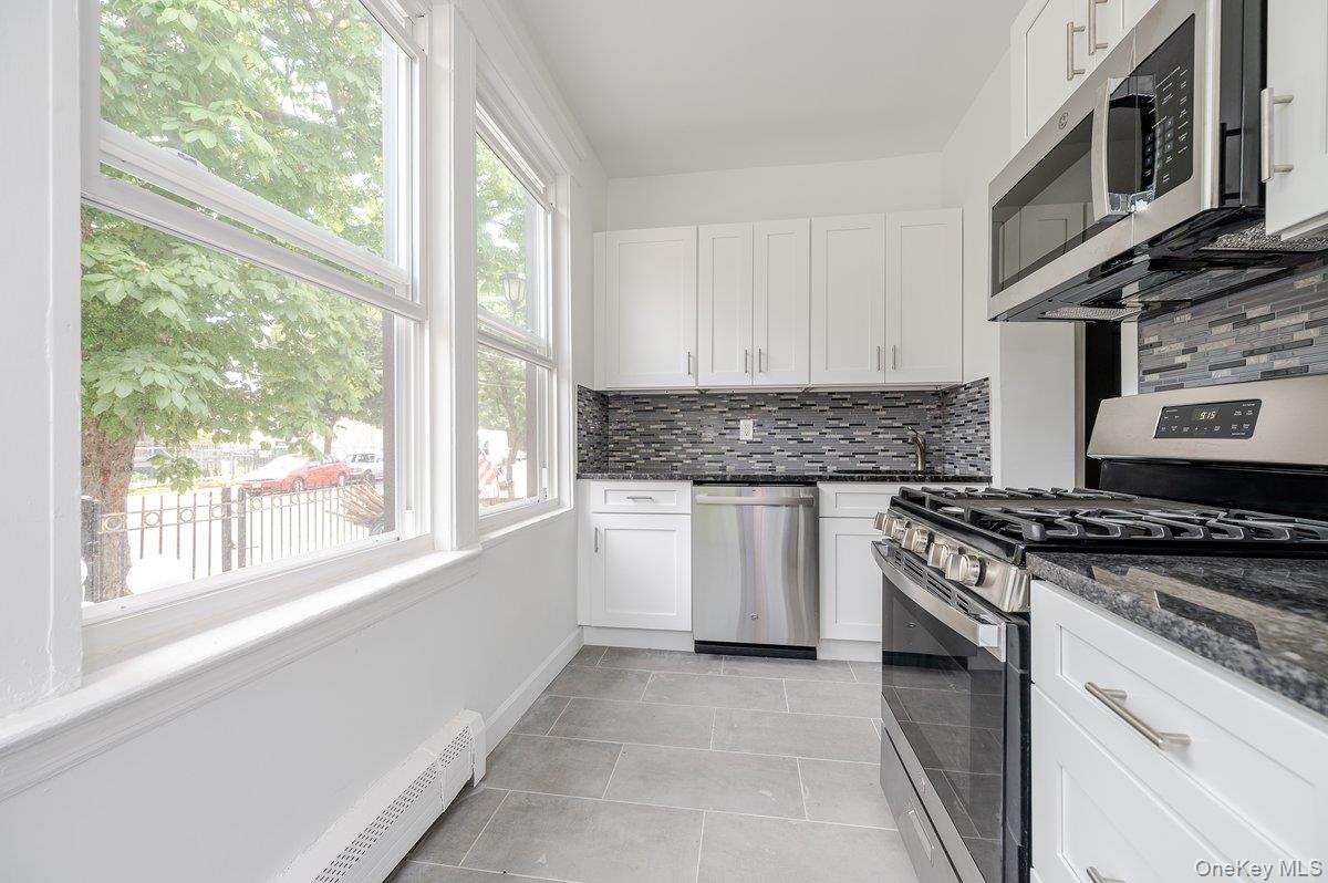 #3 photo, 573 Minnieford Avenue, ブロンクス区 Bronx , NY 10464