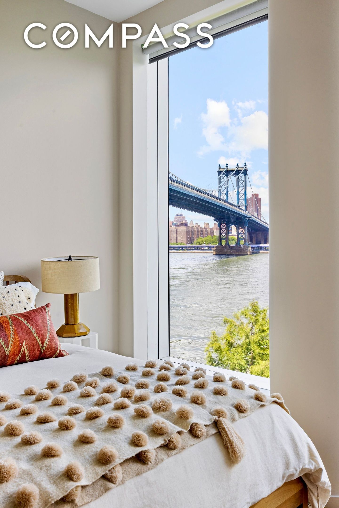 #18 photo, Brooklyn, DUMBO , NY 11201