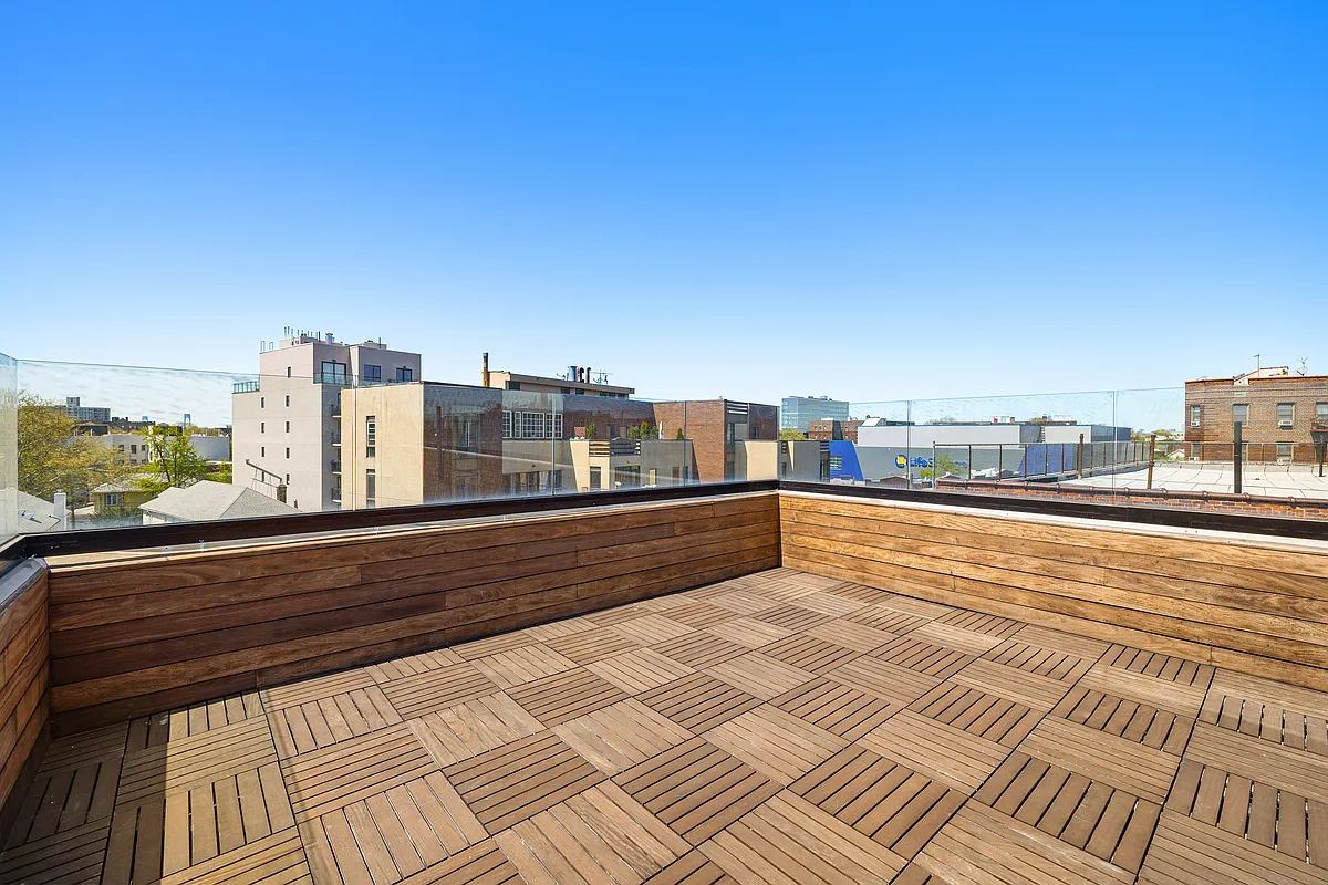 #17 photo, 1333 E 14TH Street, ブルックリン区 Midwood , NY 11230