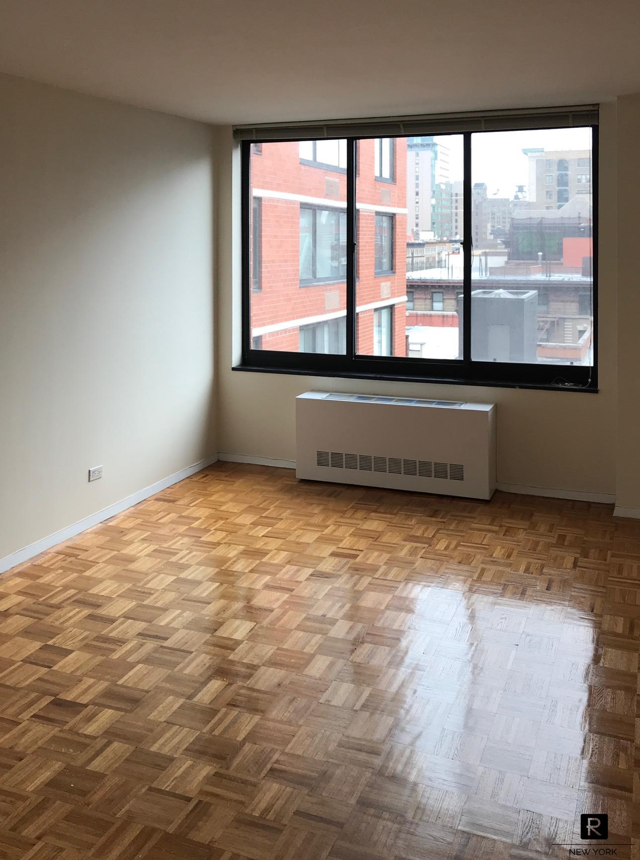 #1 photo, 215 W 95th Street, 曼哈顿 上西城 Upper West Side , NY 10025