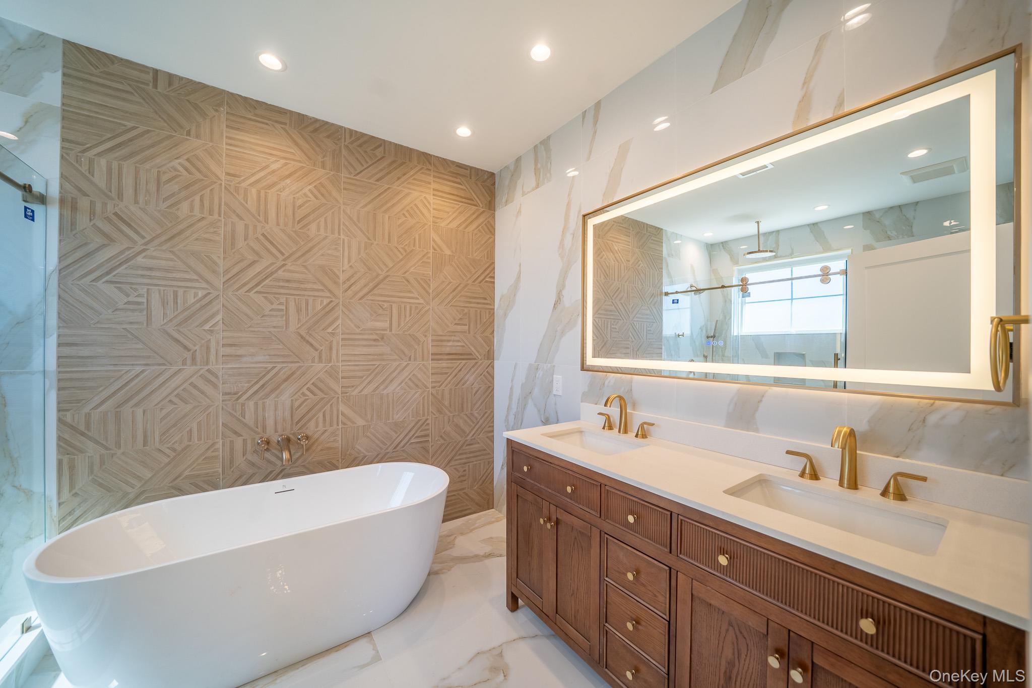 #15 photo, 957 Dana Avenue, Valley Stream , NY 11580