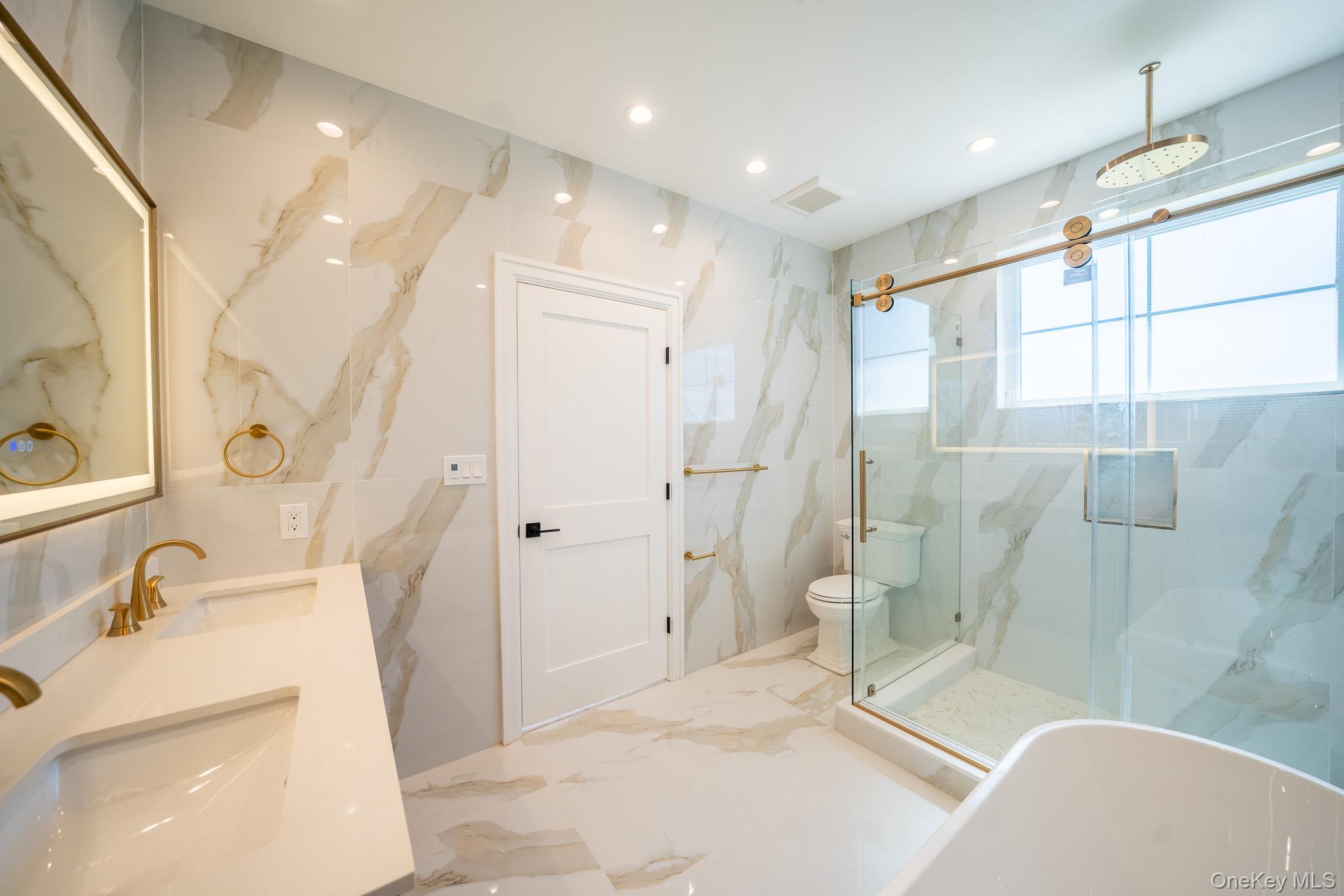 #17 photo, 957 Dana Avenue, Valley Stream , NY 11580