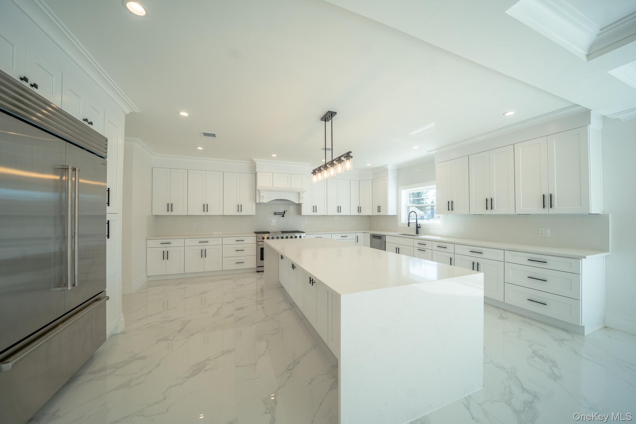 #4 photo, 957 Dana Avenue, Valley Stream , NY 11580