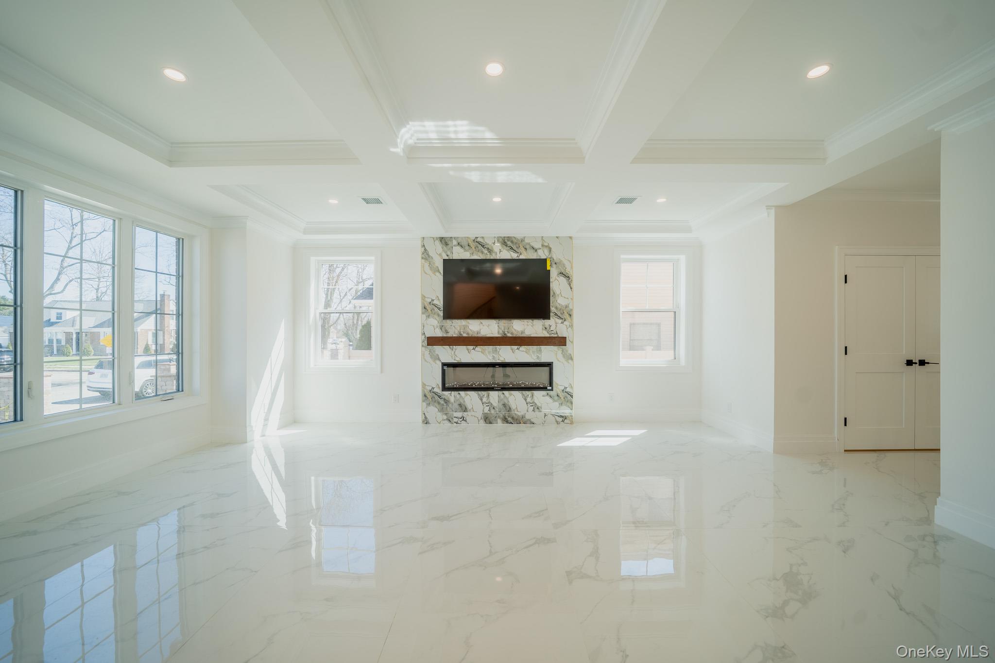 #7 photo, 957 Dana Avenue, Valley Stream , NY 11580