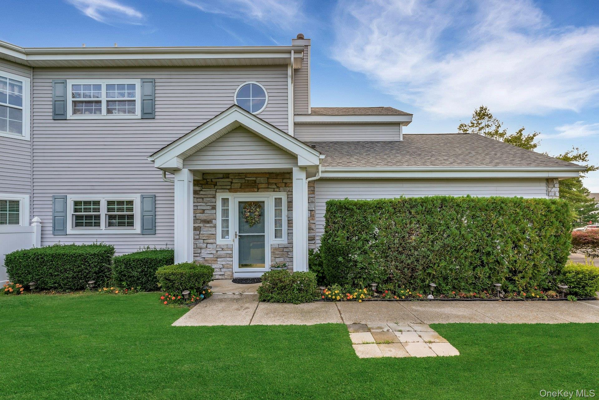 #1 photo, 537 Highland Court, サフォーク郡 Moriches , NY 11955