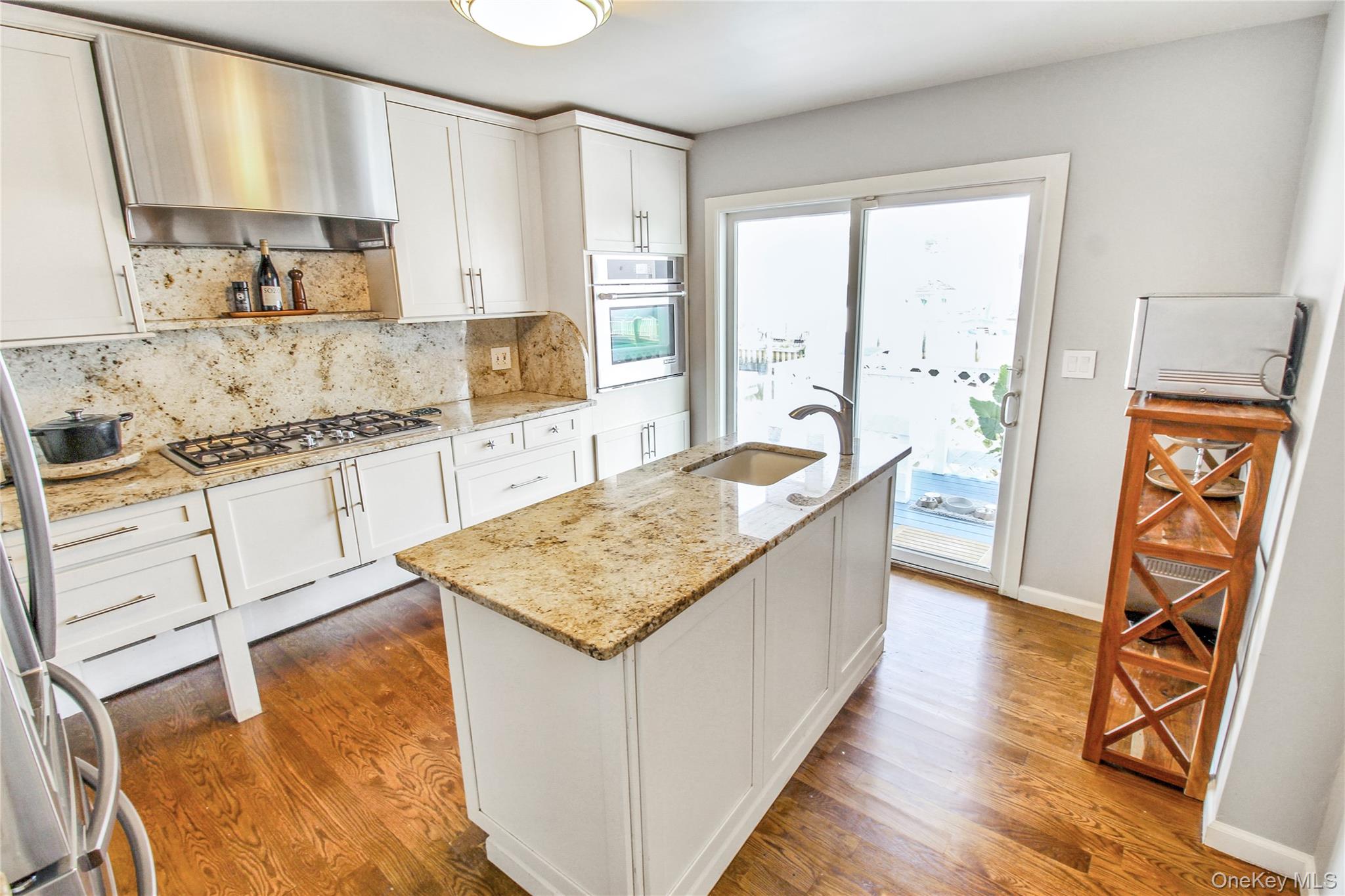 #11 photo, 2775 Barbara Road, ナッソー郡 Bellmore , NY 11710