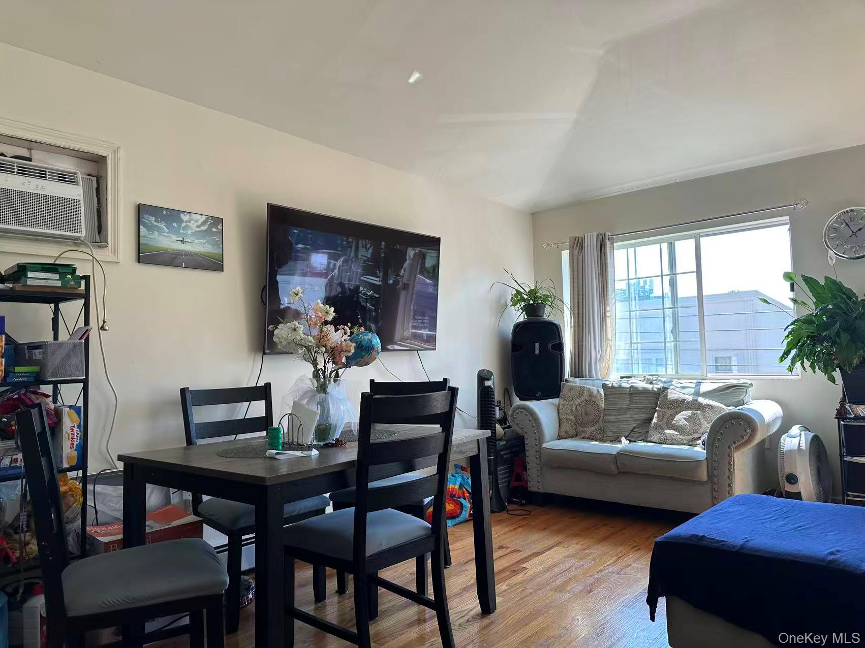 #11 photo, 80-29 57th Street, クイーンズ区 Glendale , NY 11385