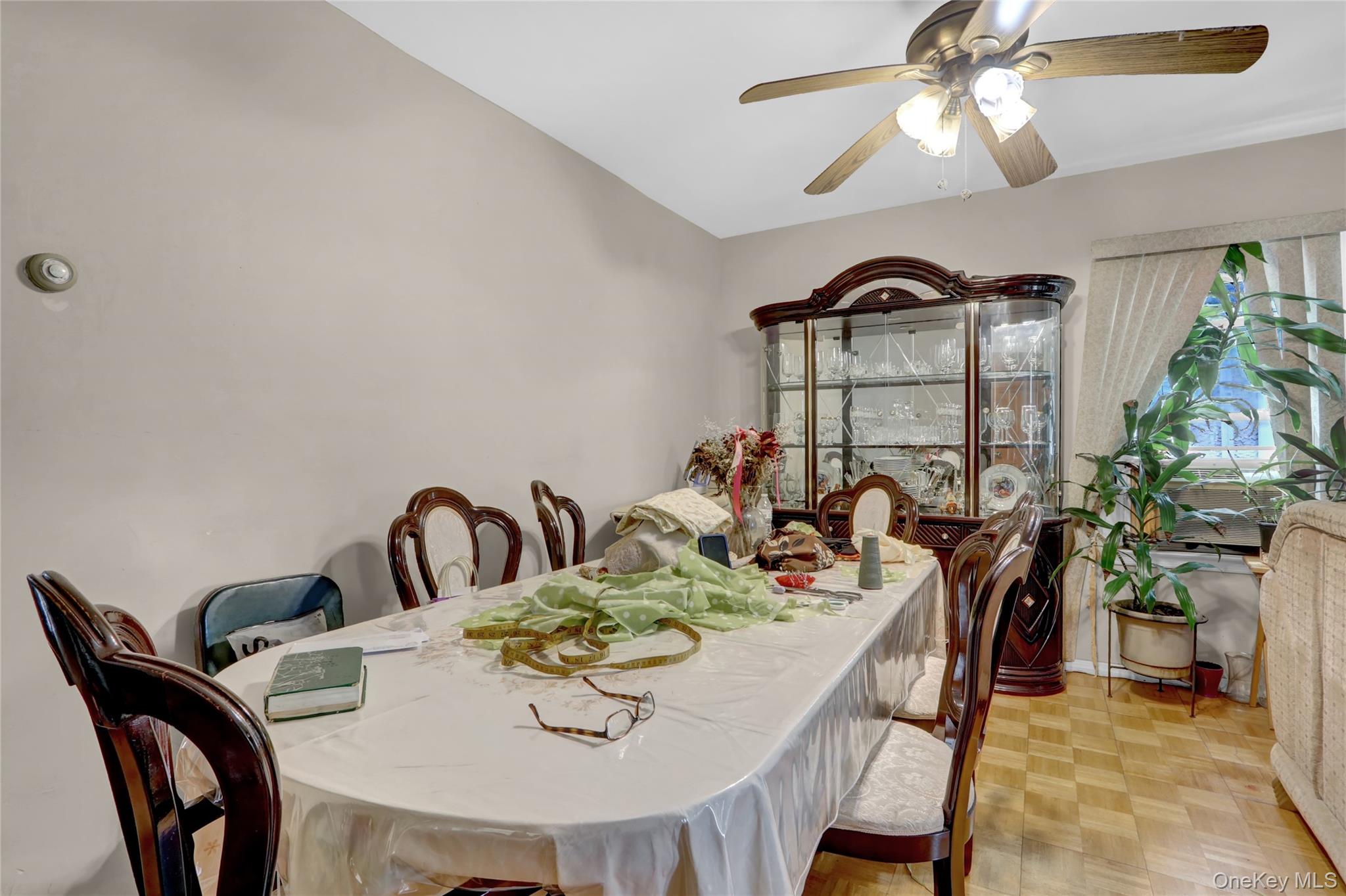 #4 photo, 10445 198th Street, クイーンズ区 Jamaica , NY 11412