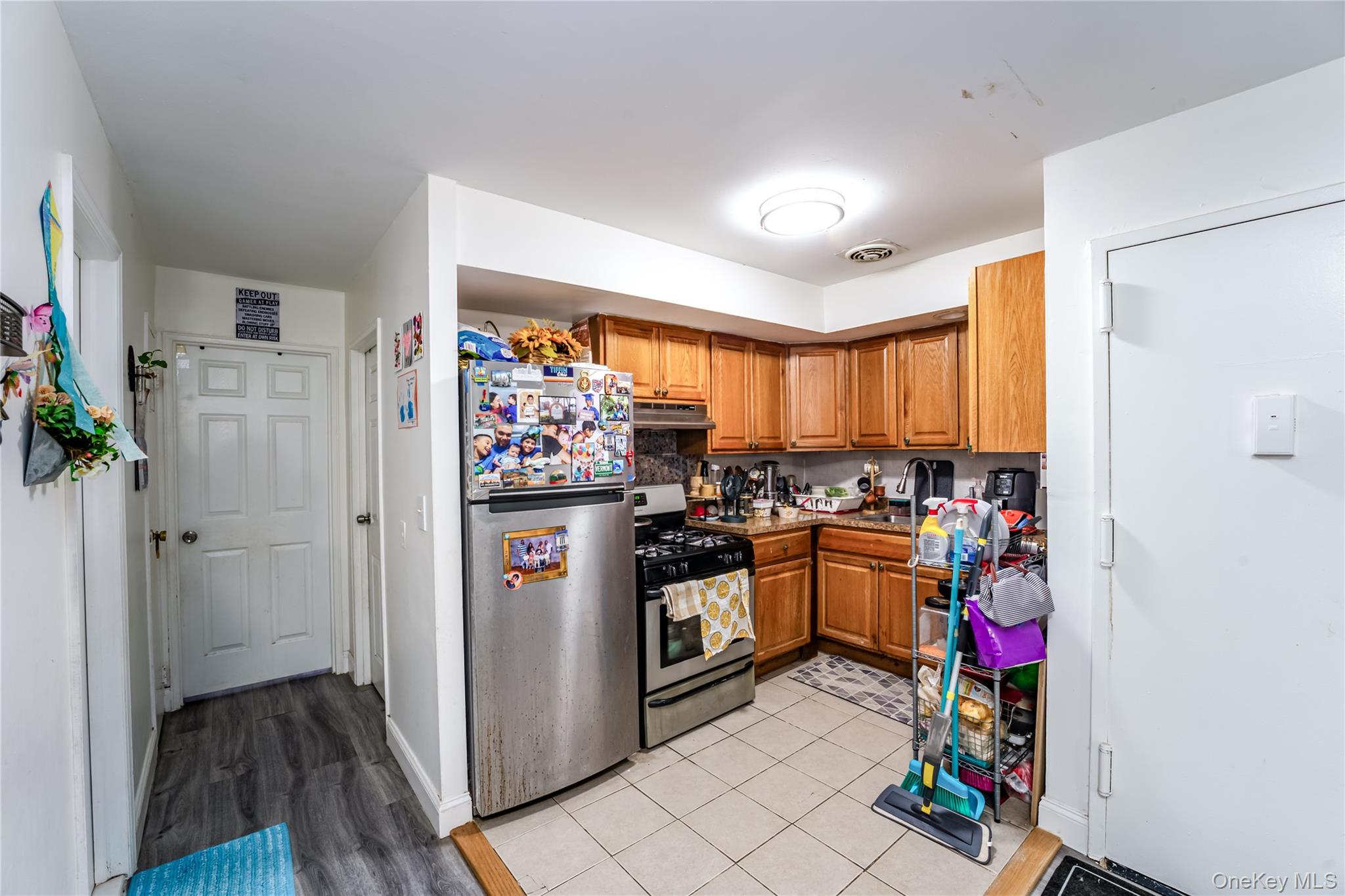 #6 photo, 1068 Pugsley Avenue, Bronx , NY 10472