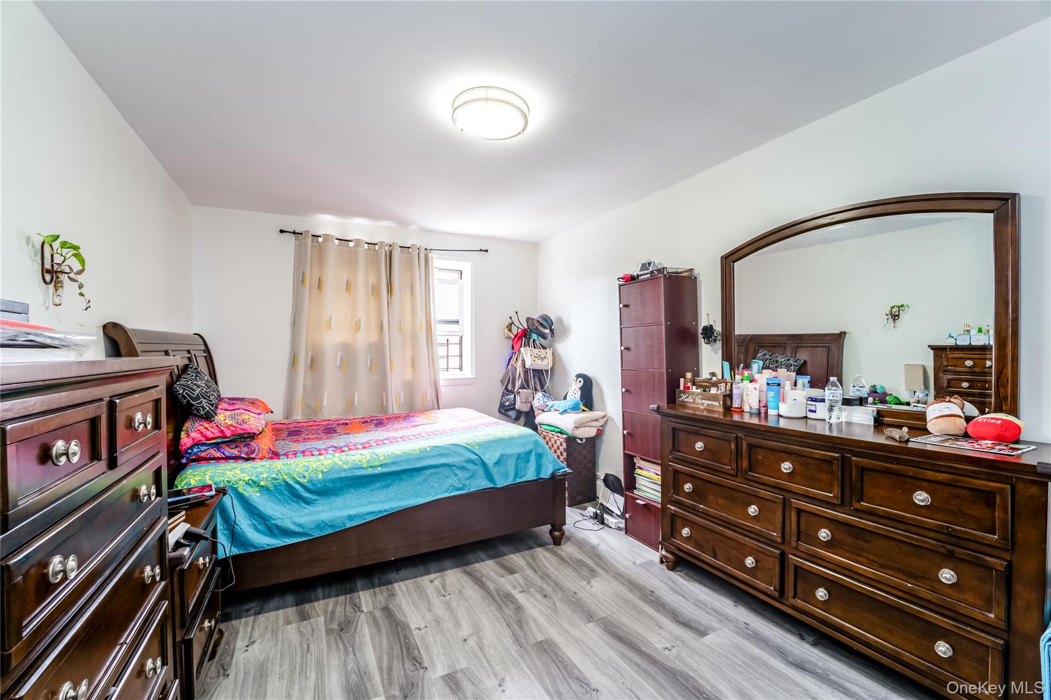 #8 photo, 1068 Pugsley Avenue, Bronx , NY 10472