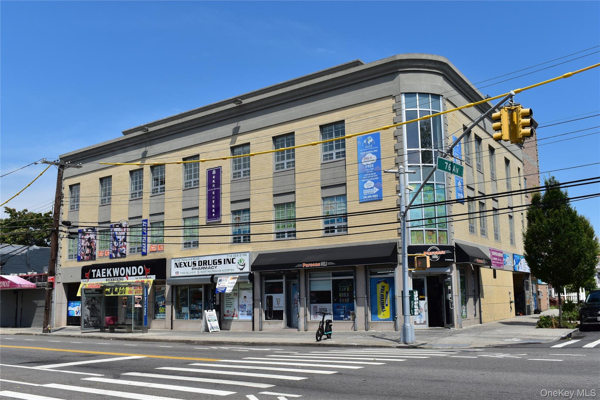 #3 photo, 7543 Parsons Boulevard, クイーンズ区 Fresh Meadows , NY 11366