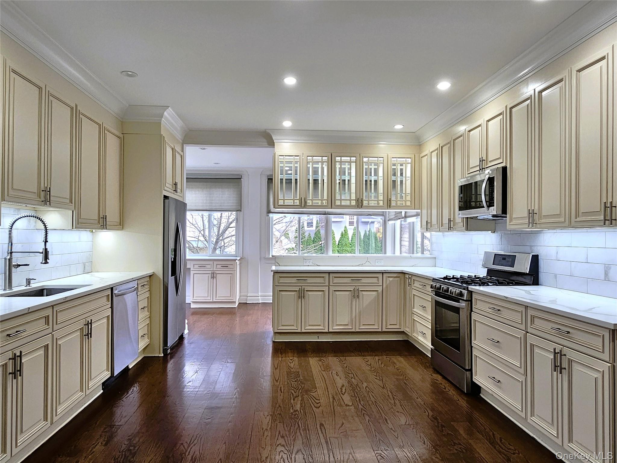 #7 photo, 49 Greenridge Avenue, White Plains , NY 10605