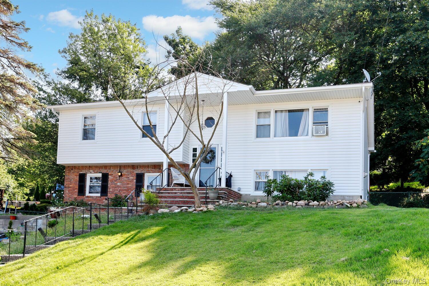 #1 photo, 14 Rock Drive, Valley Cottage , NY 10989