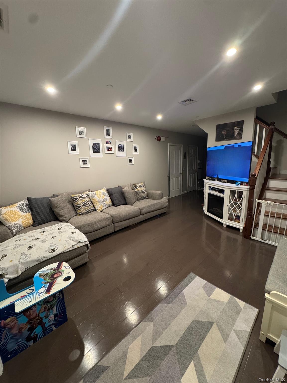 #4 photo, 140 Winthrop Avenue, Elmsford , NY 10523