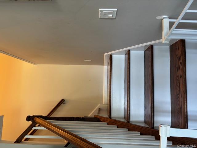 #5 photo, 140 Winthrop Avenue, Elmsford , NY 10523