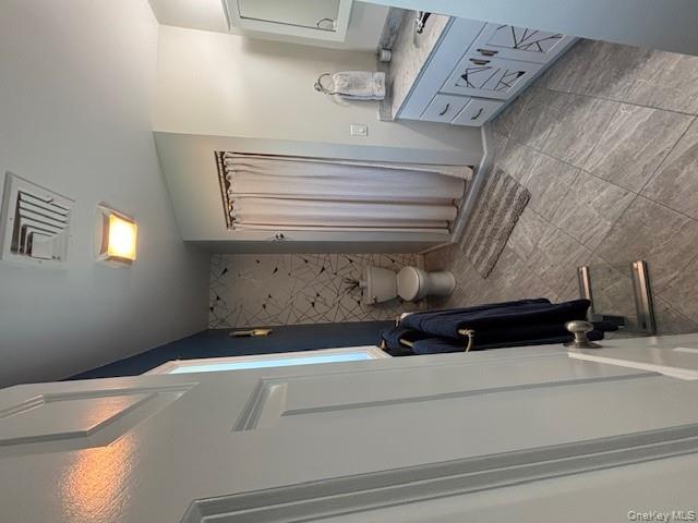 #7 photo, 140 Winthrop Avenue, Elmsford , NY 10523