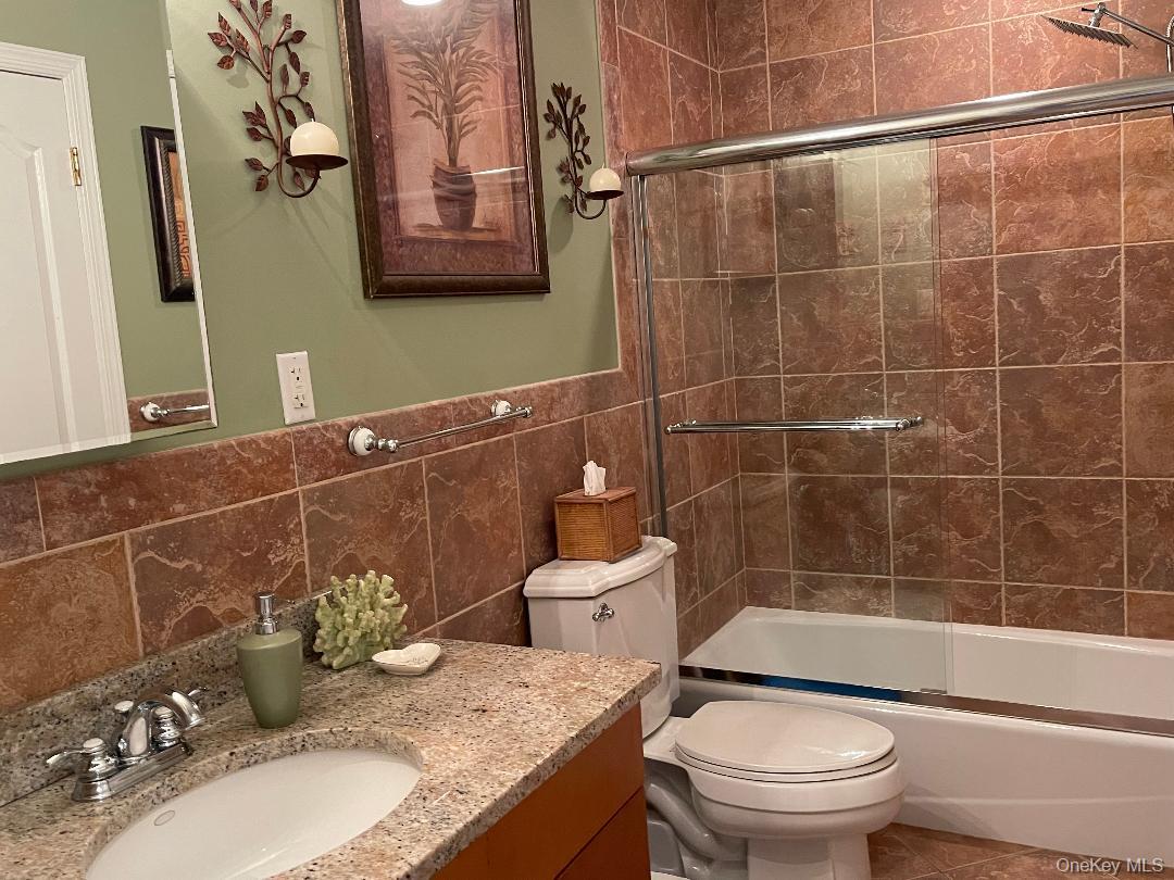 #18 photo, 145 Monroe Boulevard, Long Beach , NY 11561