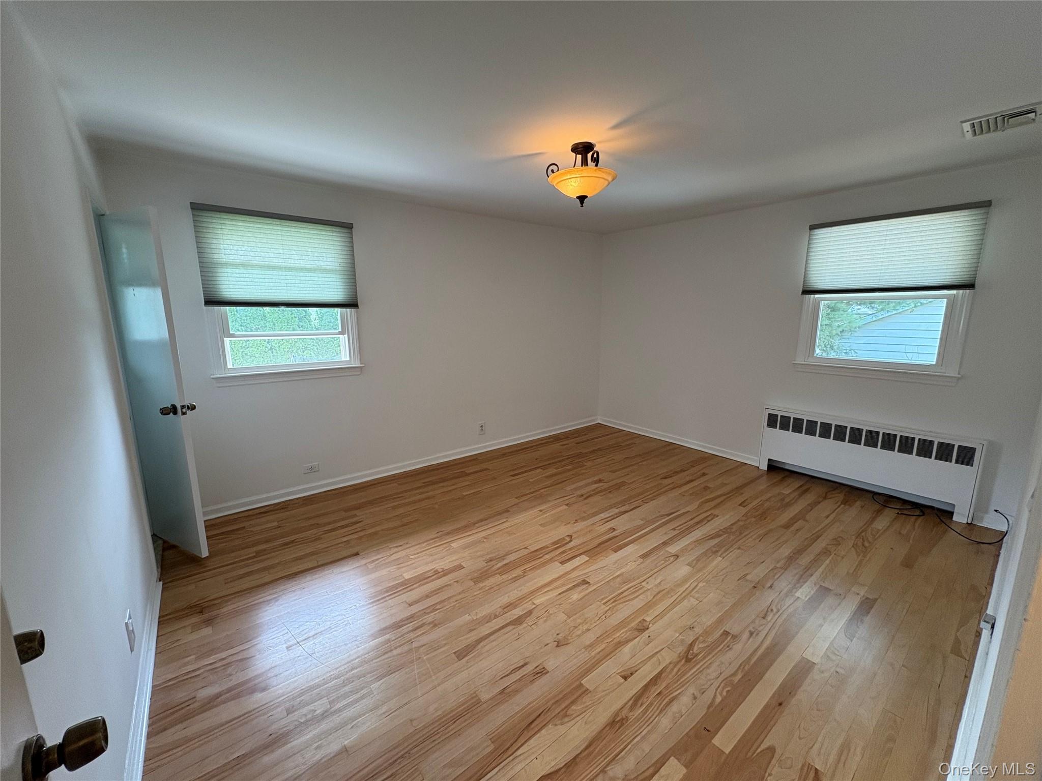 #14 photo, 15 Morris Drive, ナッソー郡 Syosset , NY 11791