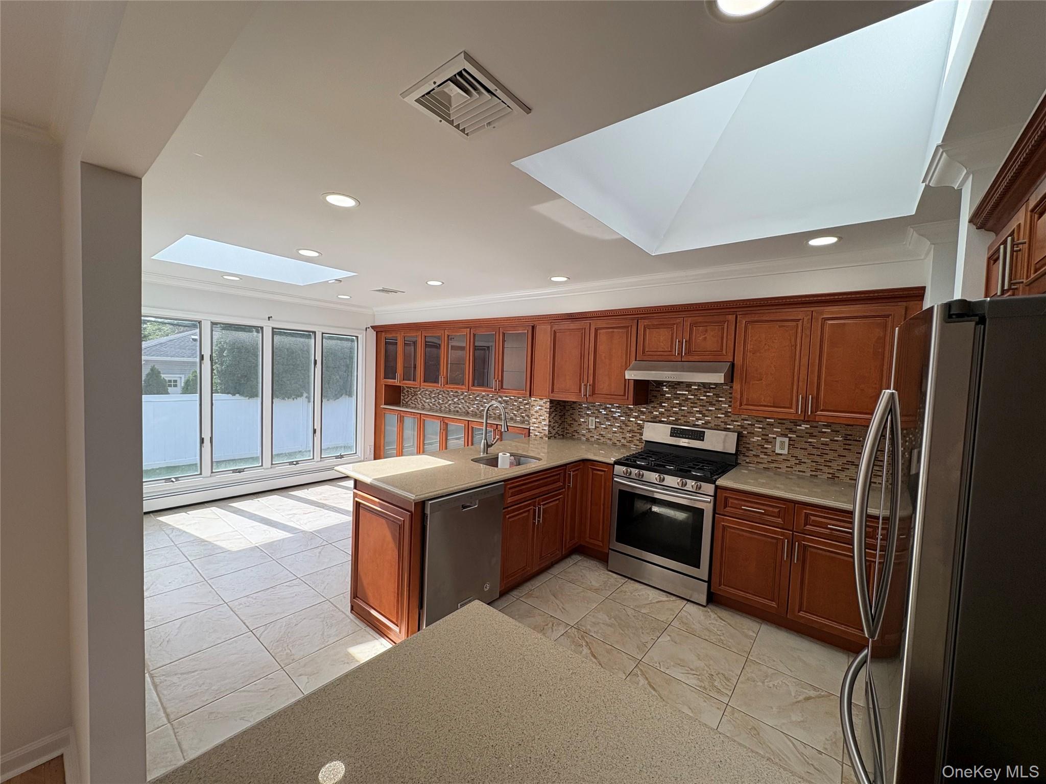 #7 photo, 15 Morris Drive, ナッソー郡 Syosset , NY 11791