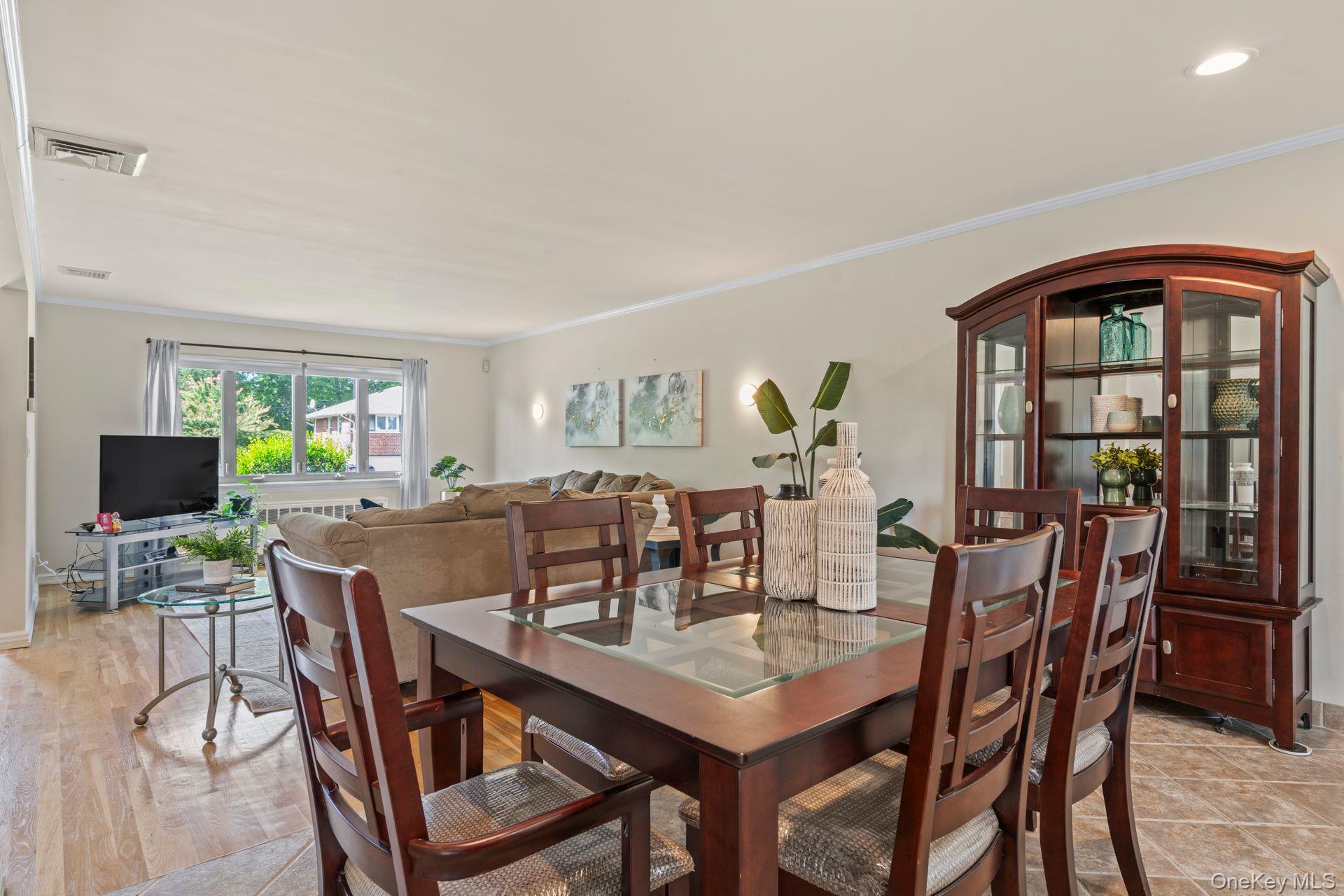 #10 photo, 114 Seaman Road, ナッソー郡 Jericho , NY 11753