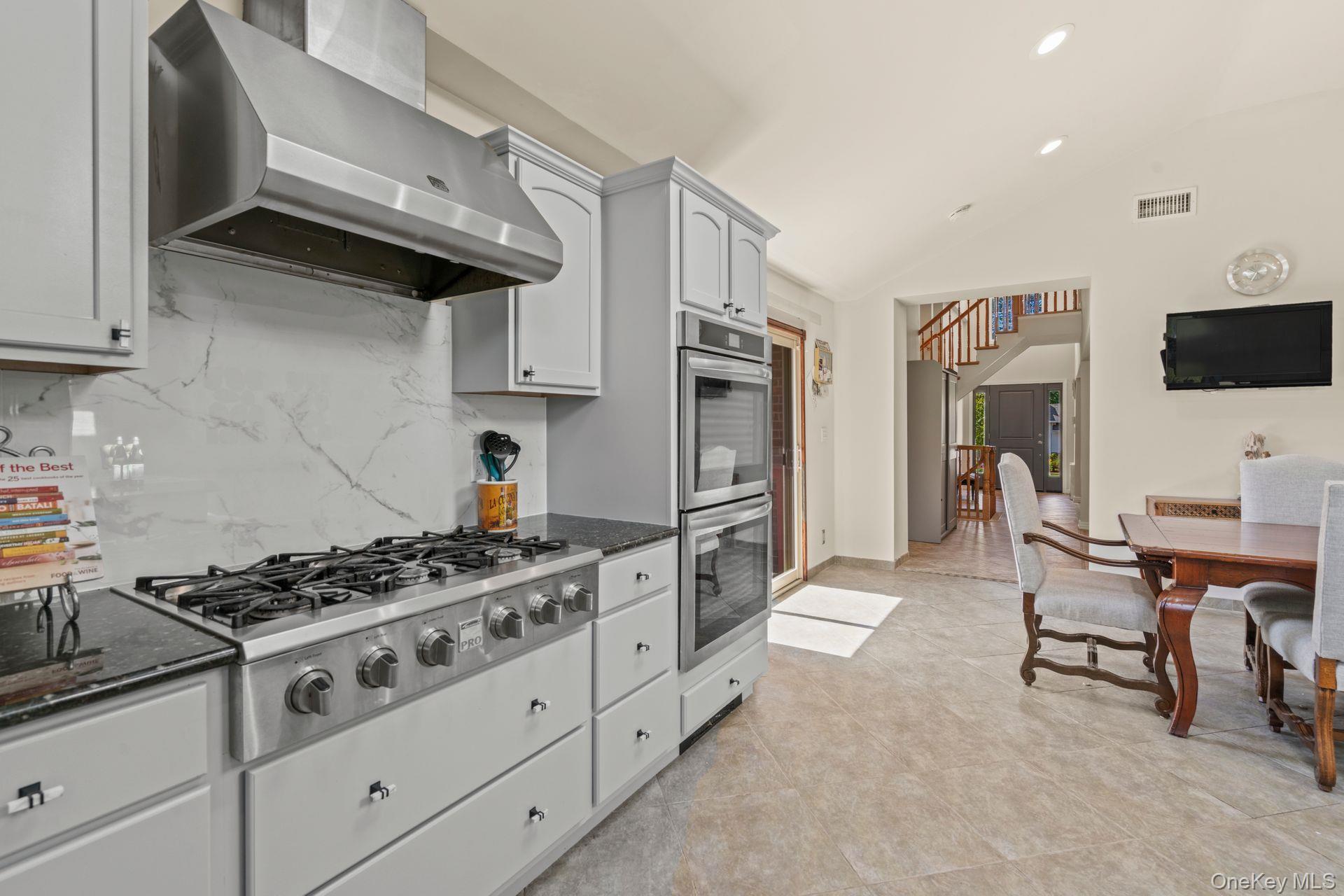 #12 photo, 114 Seaman Road, ナッソー郡 Jericho , NY 11753