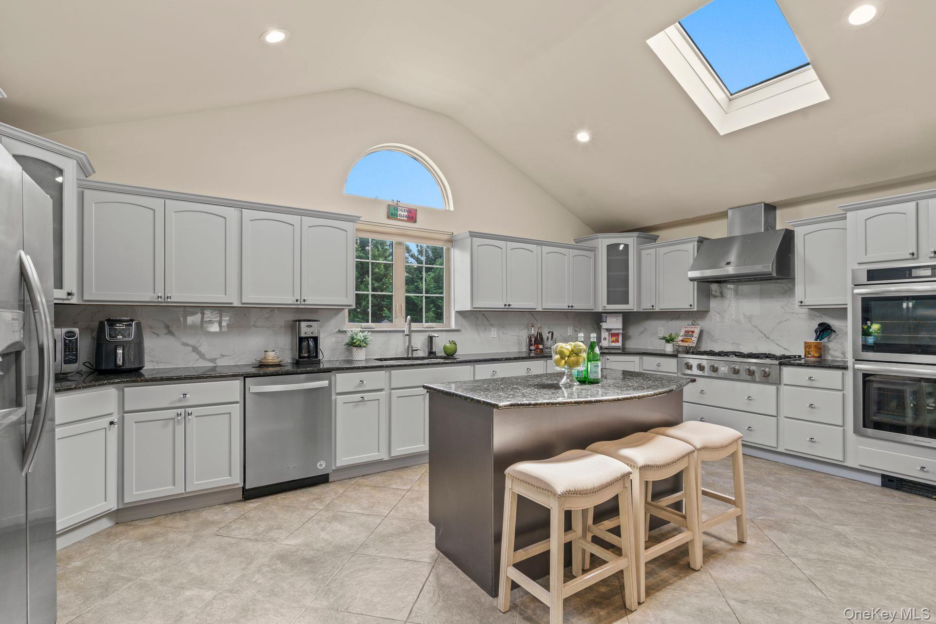 #14 photo, 114 Seaman Road, ナッソー郡 Jericho , NY 11753