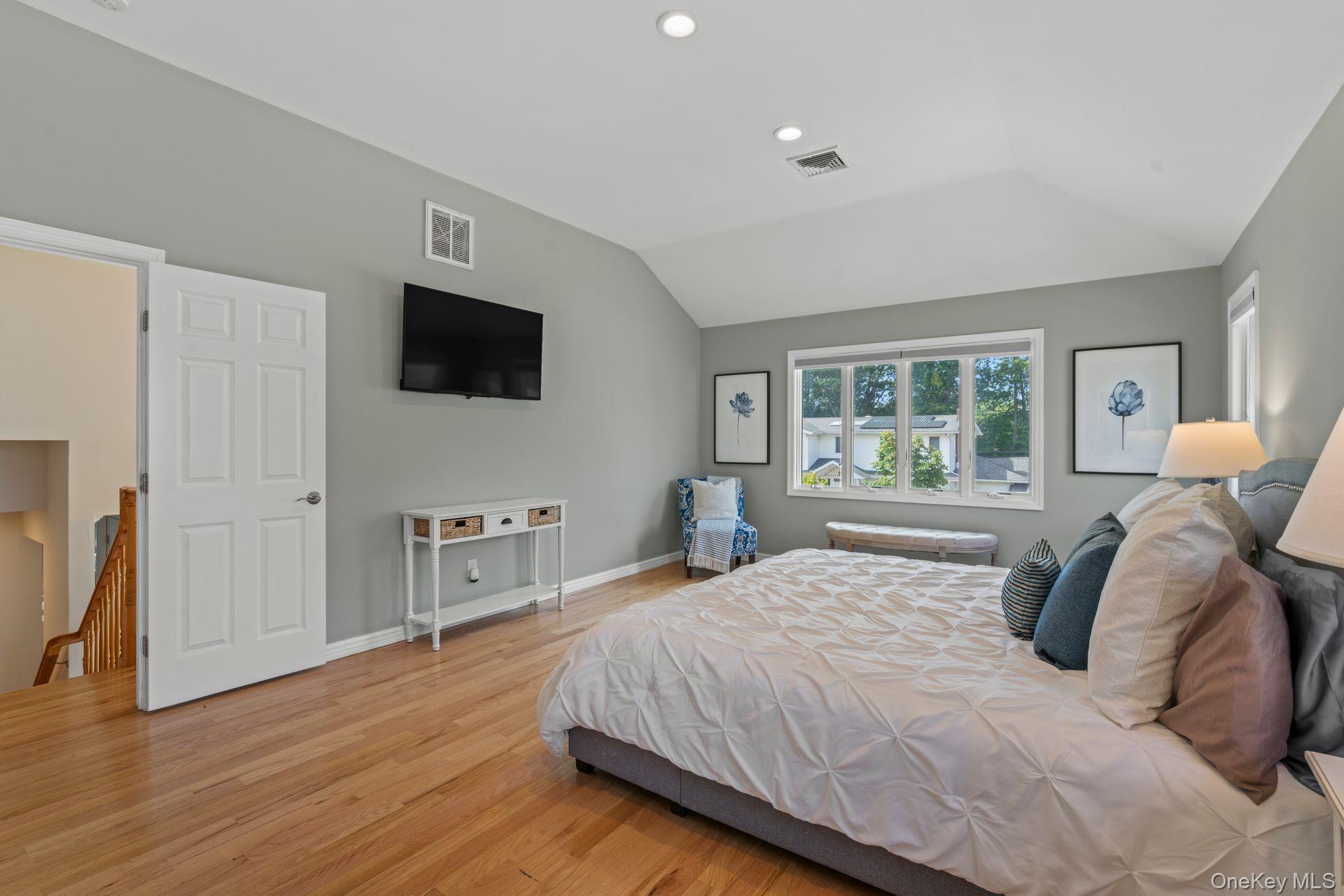 #19 photo, 114 Seaman Road, ナッソー郡 Jericho , NY 11753