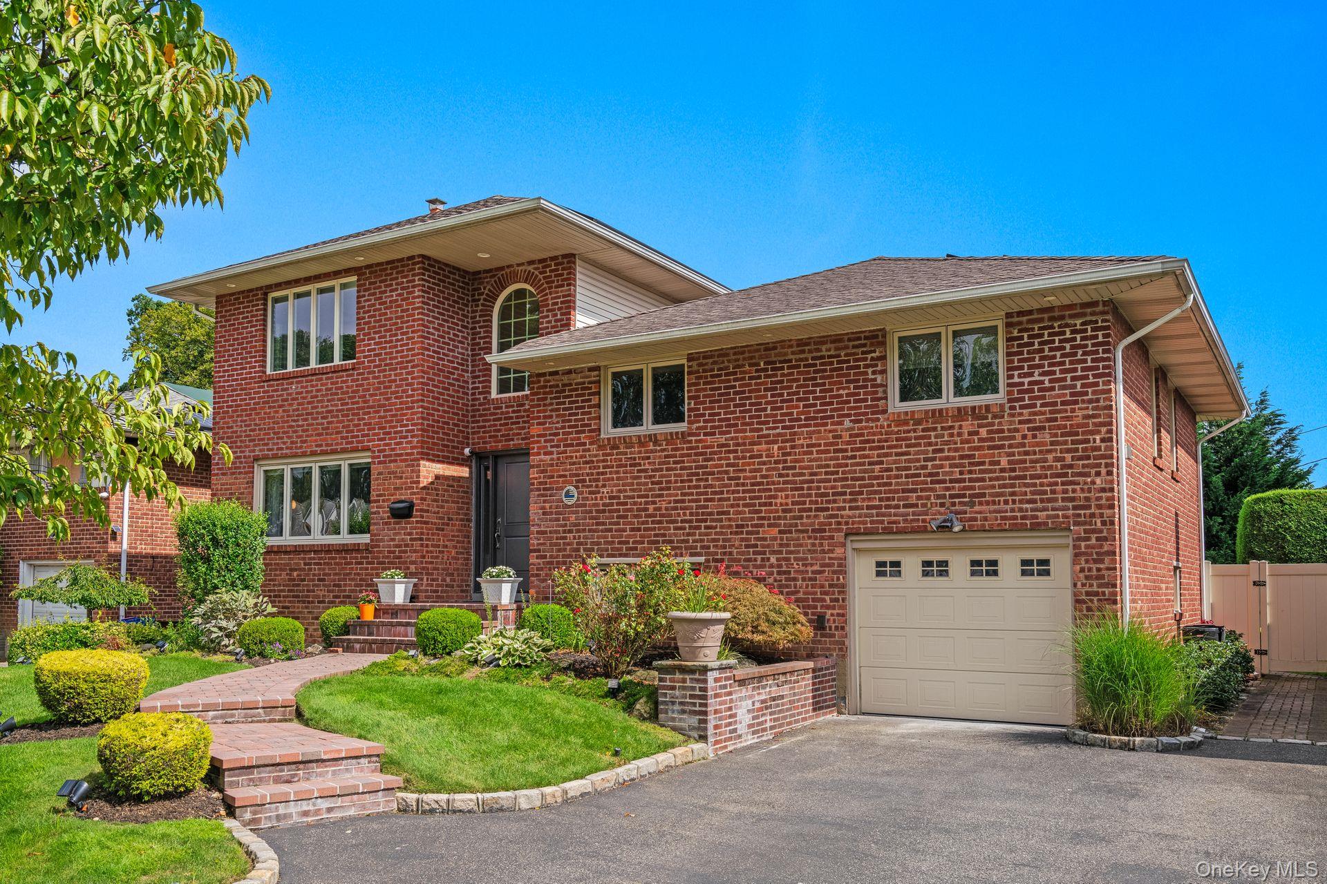 #2 photo, 114 Seaman Road, ナッソー郡 Jericho , NY 11753