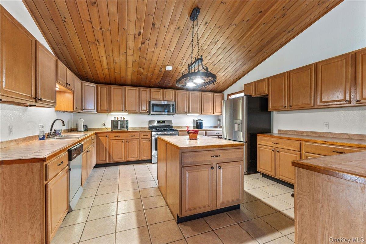 #11 photo, 2455 US-9, Call Listing Agent , NY 12870-3207