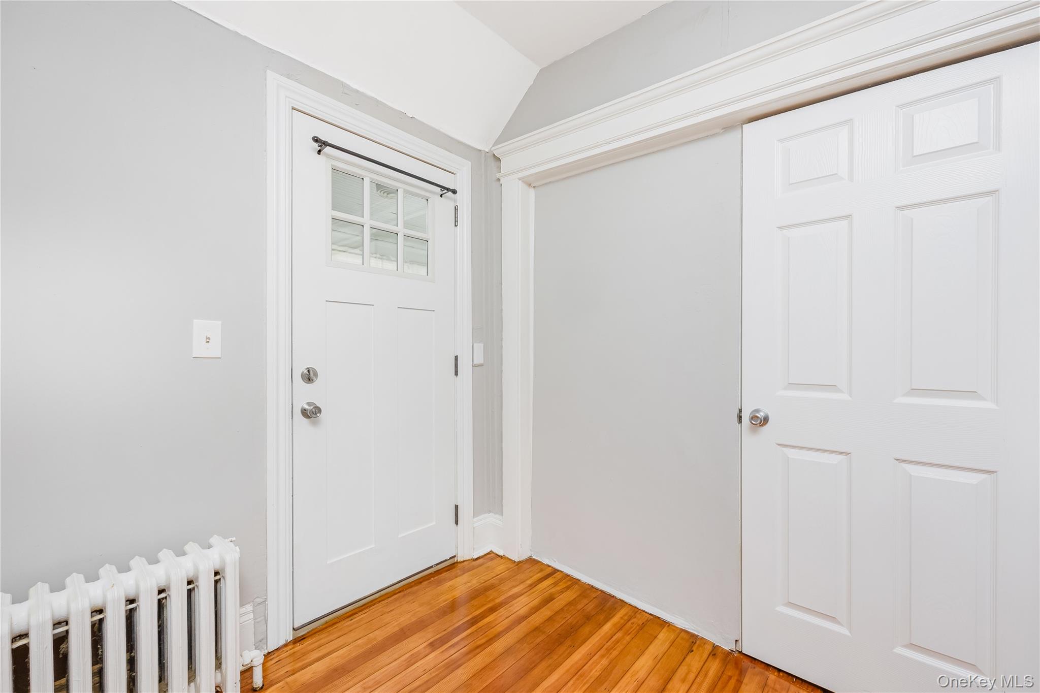 #4 photo, 25 1st Street, सफ़ोक काउंटी Islip , NY 11751