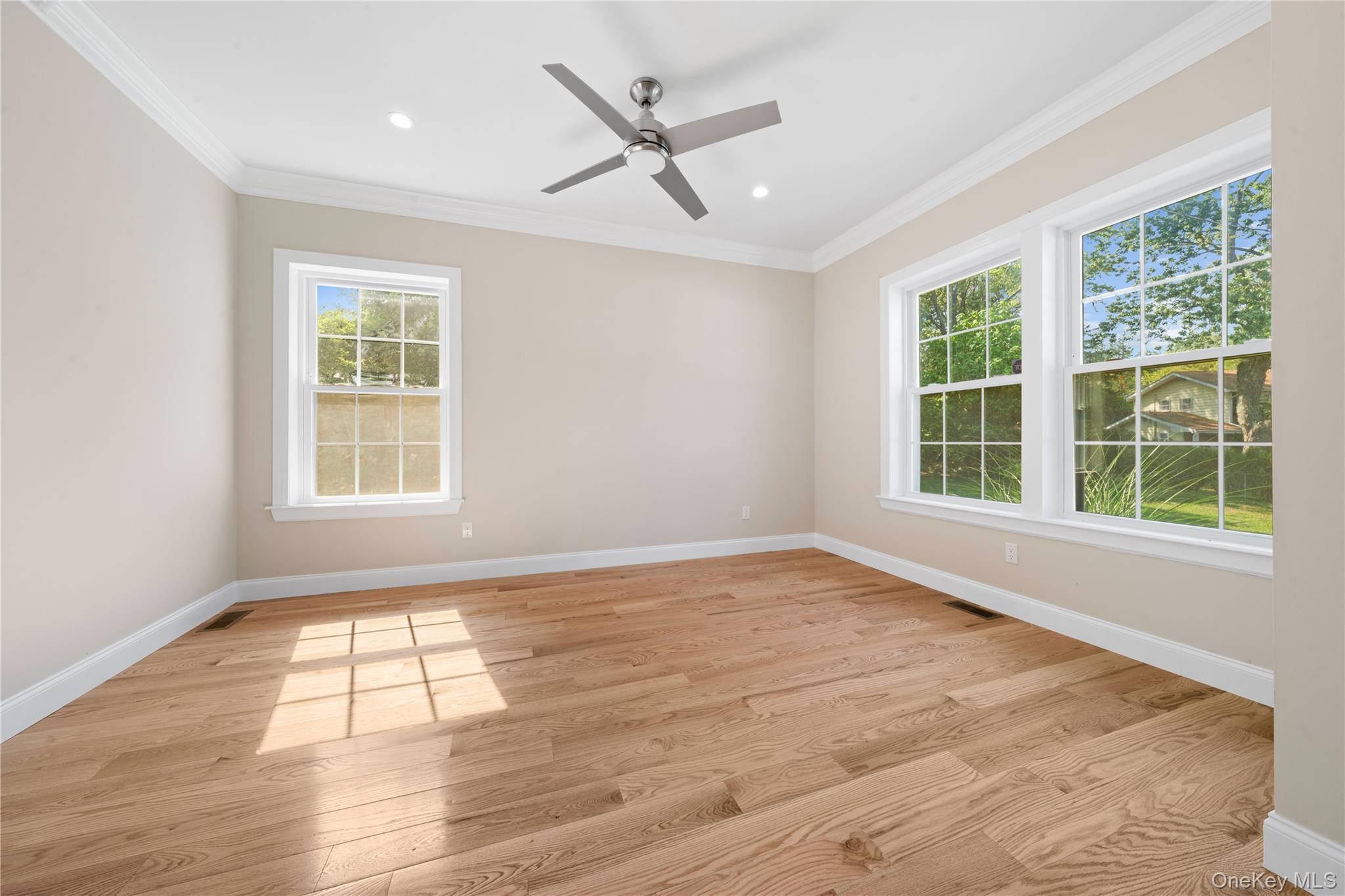 #11 photo, 4 Coventry Court, サフォーク郡 Wheatley Heights , NY 11798